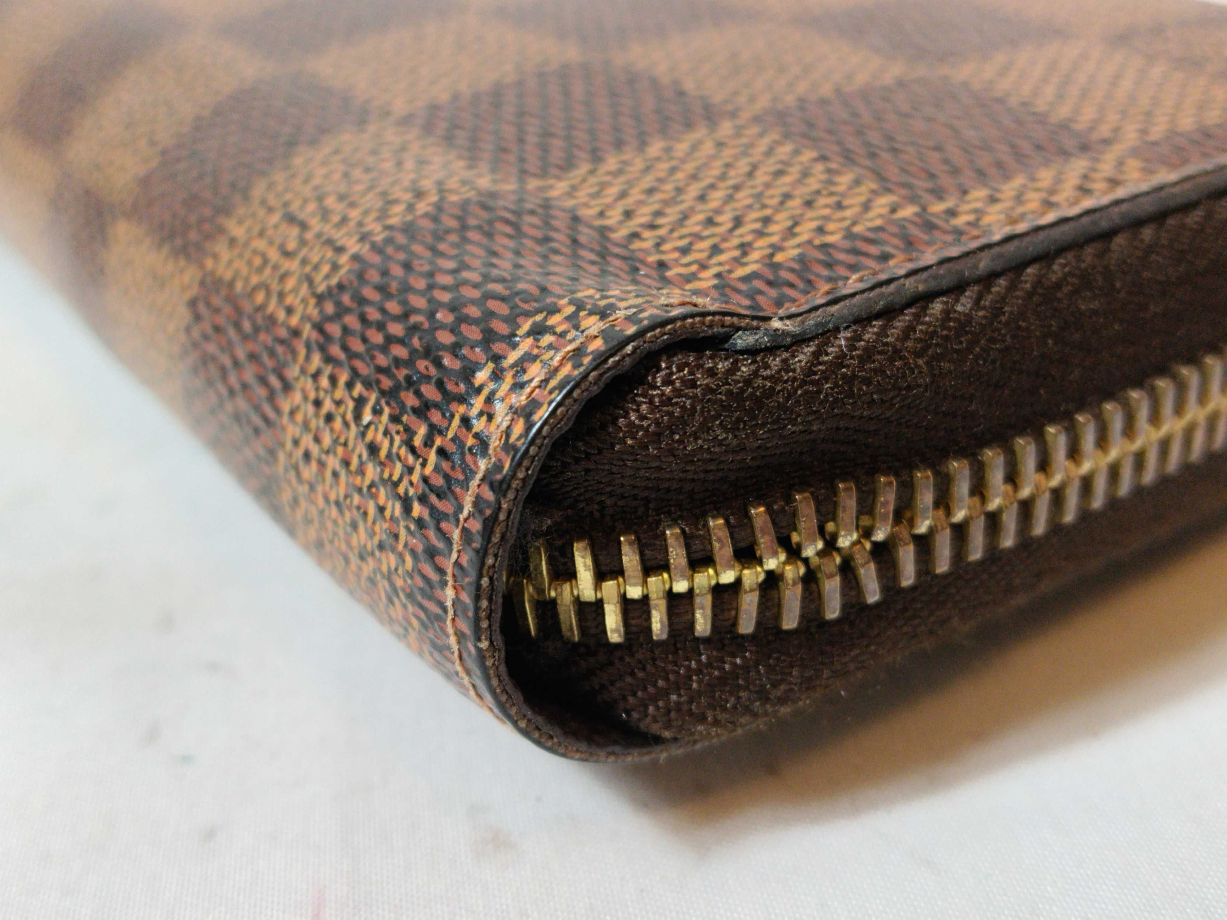 Damier Zippy Wallet — view 4