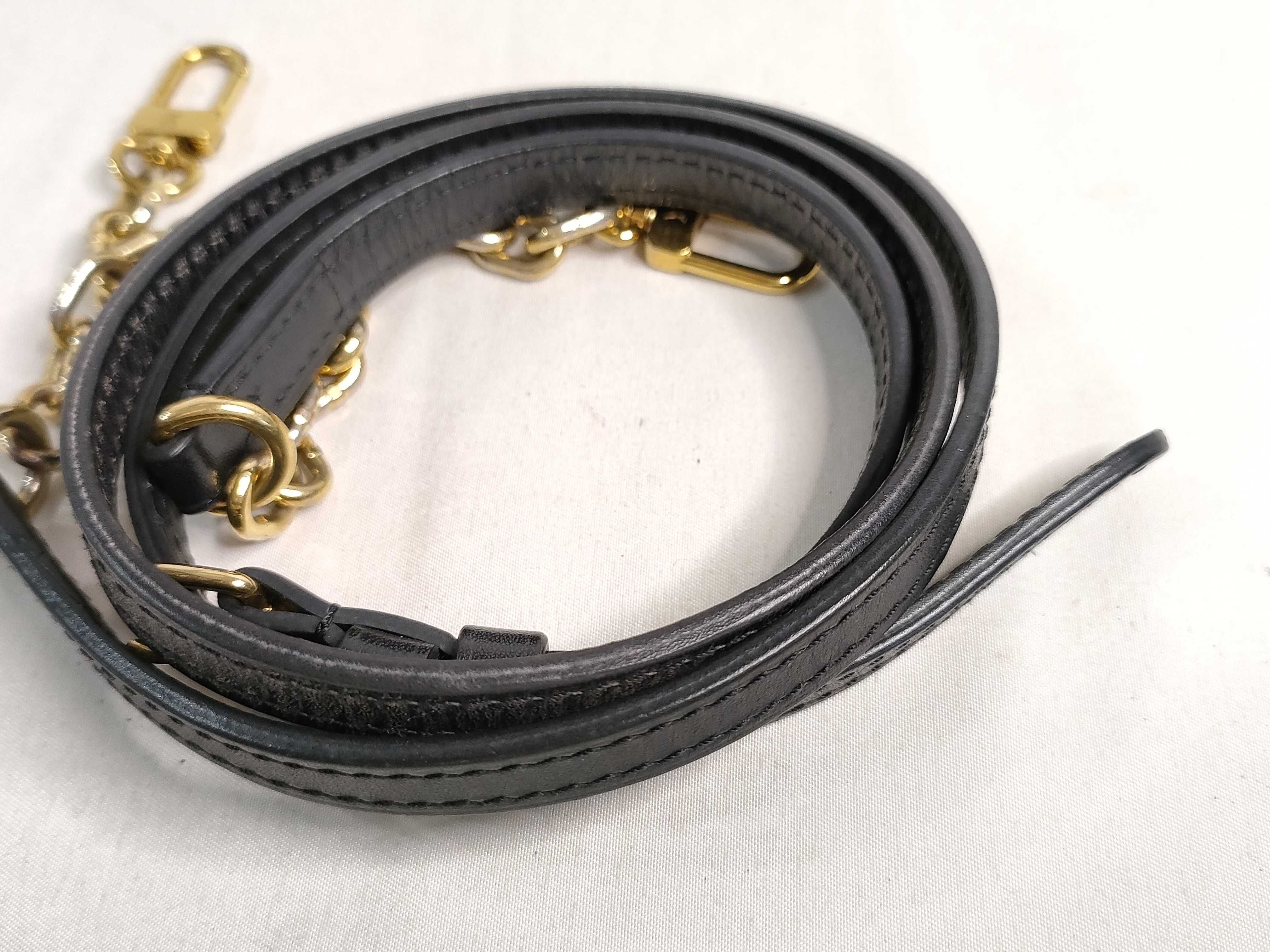 Monogram Vuitton Pochette Trunk M63913 Shoulder Bag — view 4