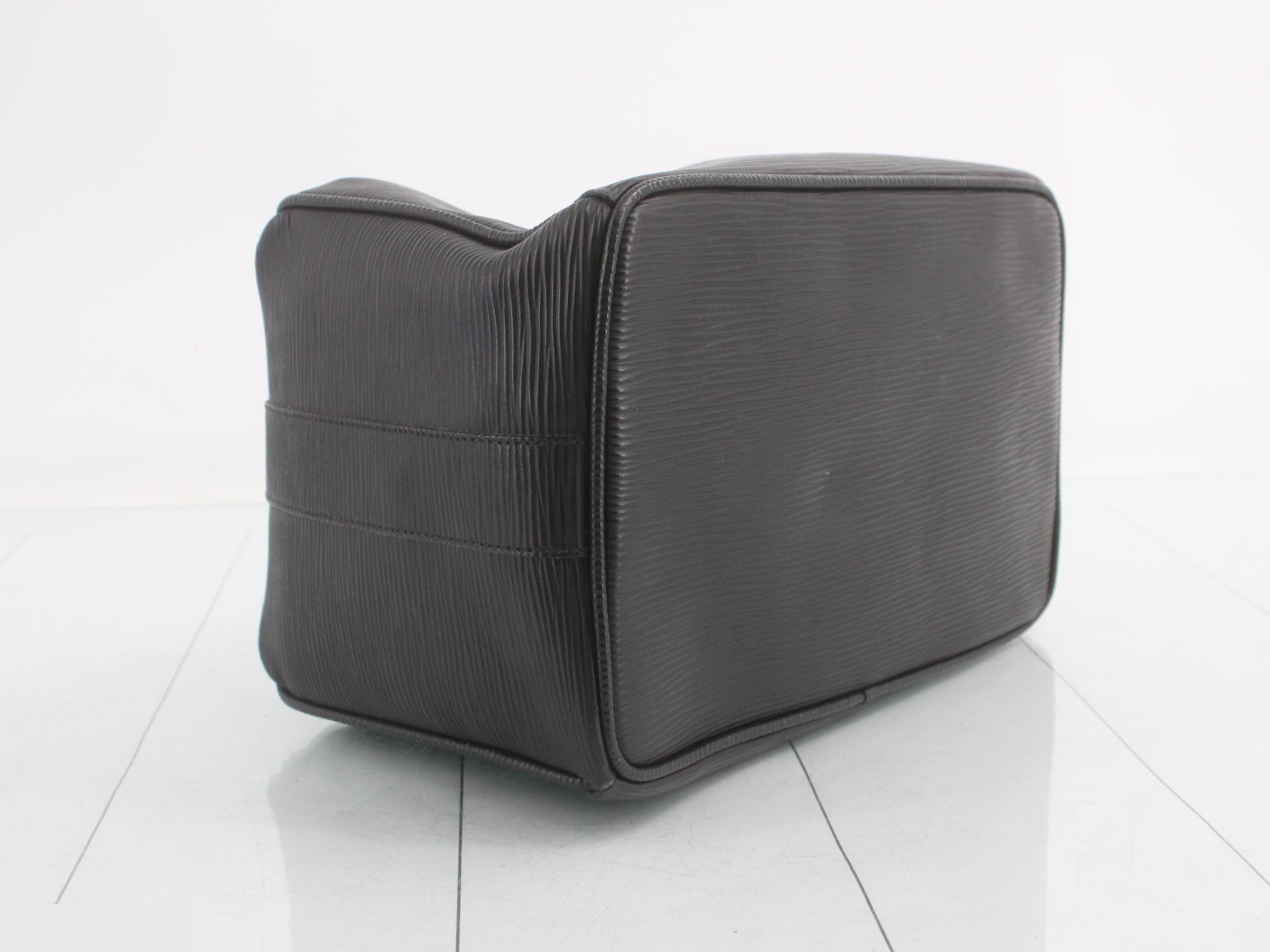 handbag — view 5