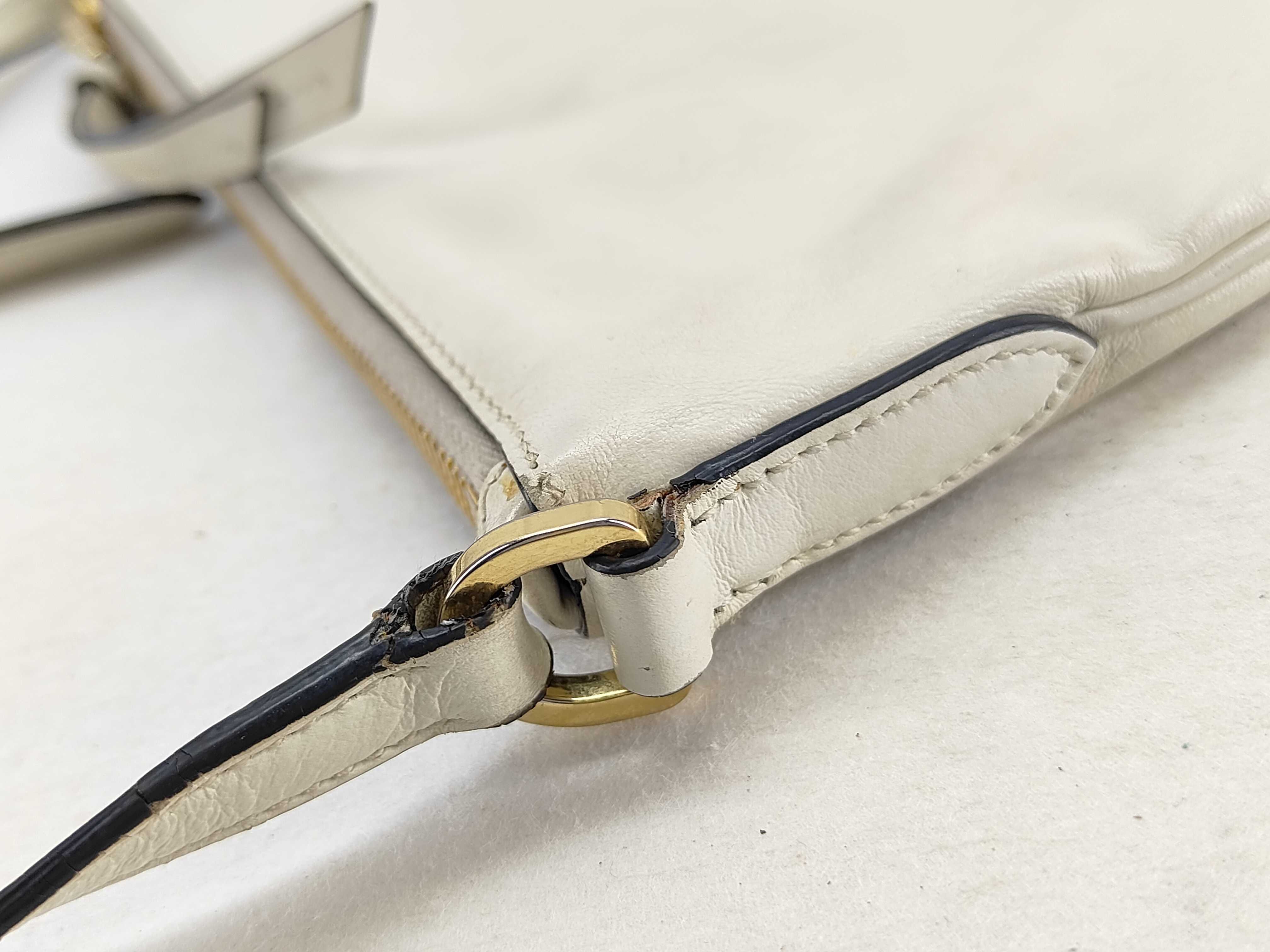 shoulder bag — view 7