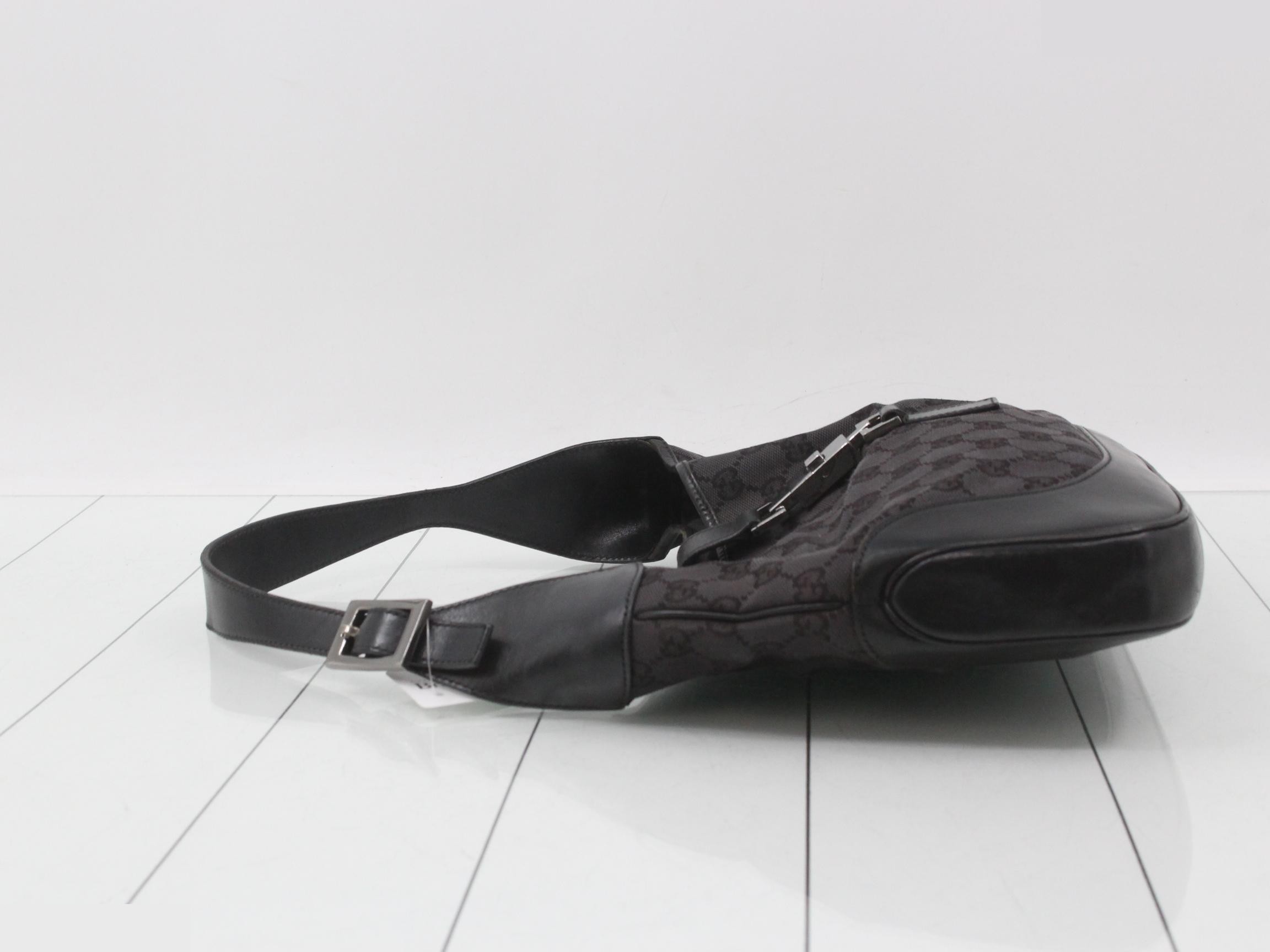GG Canvas Jackie Shoulder Bag — view 4