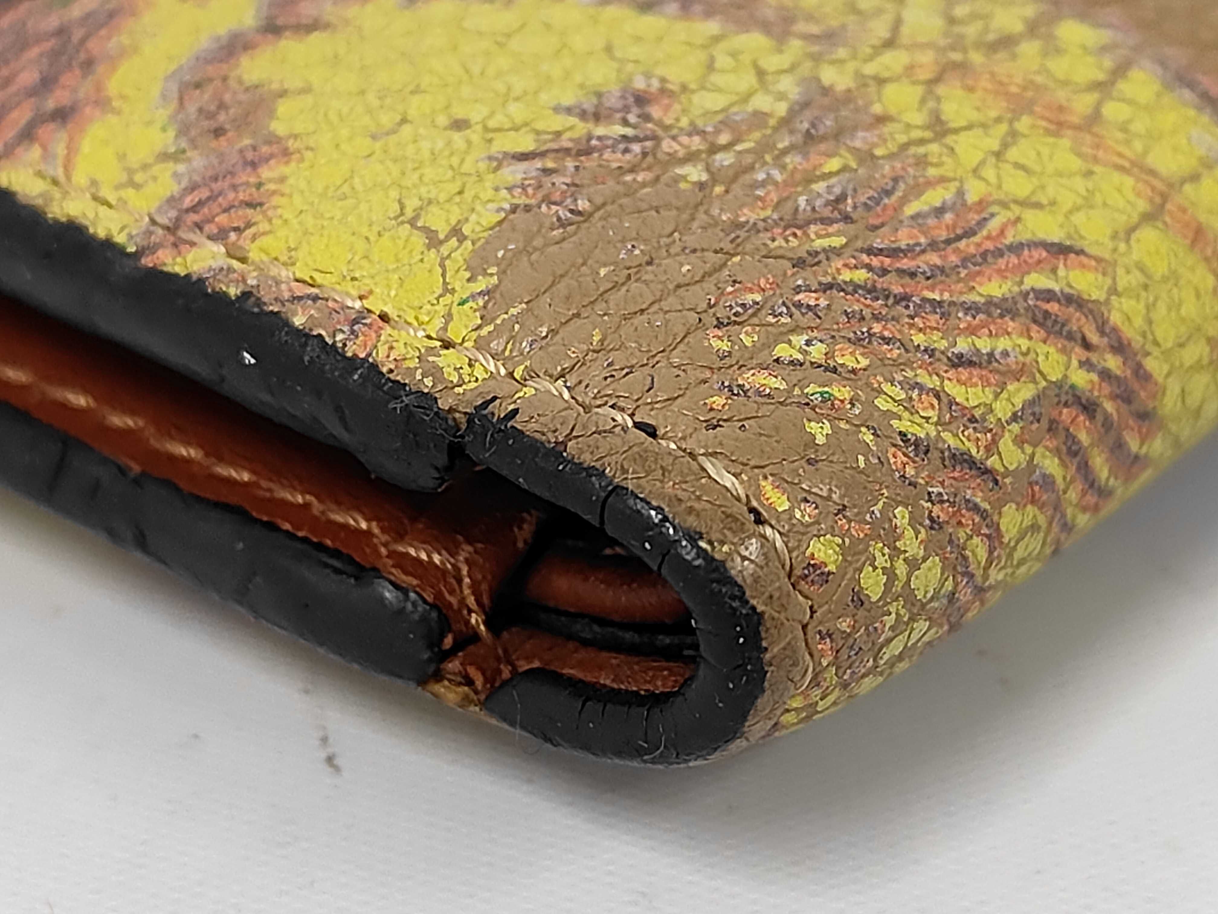 Leather Bi-fold Wallet with Lion Design — view 3