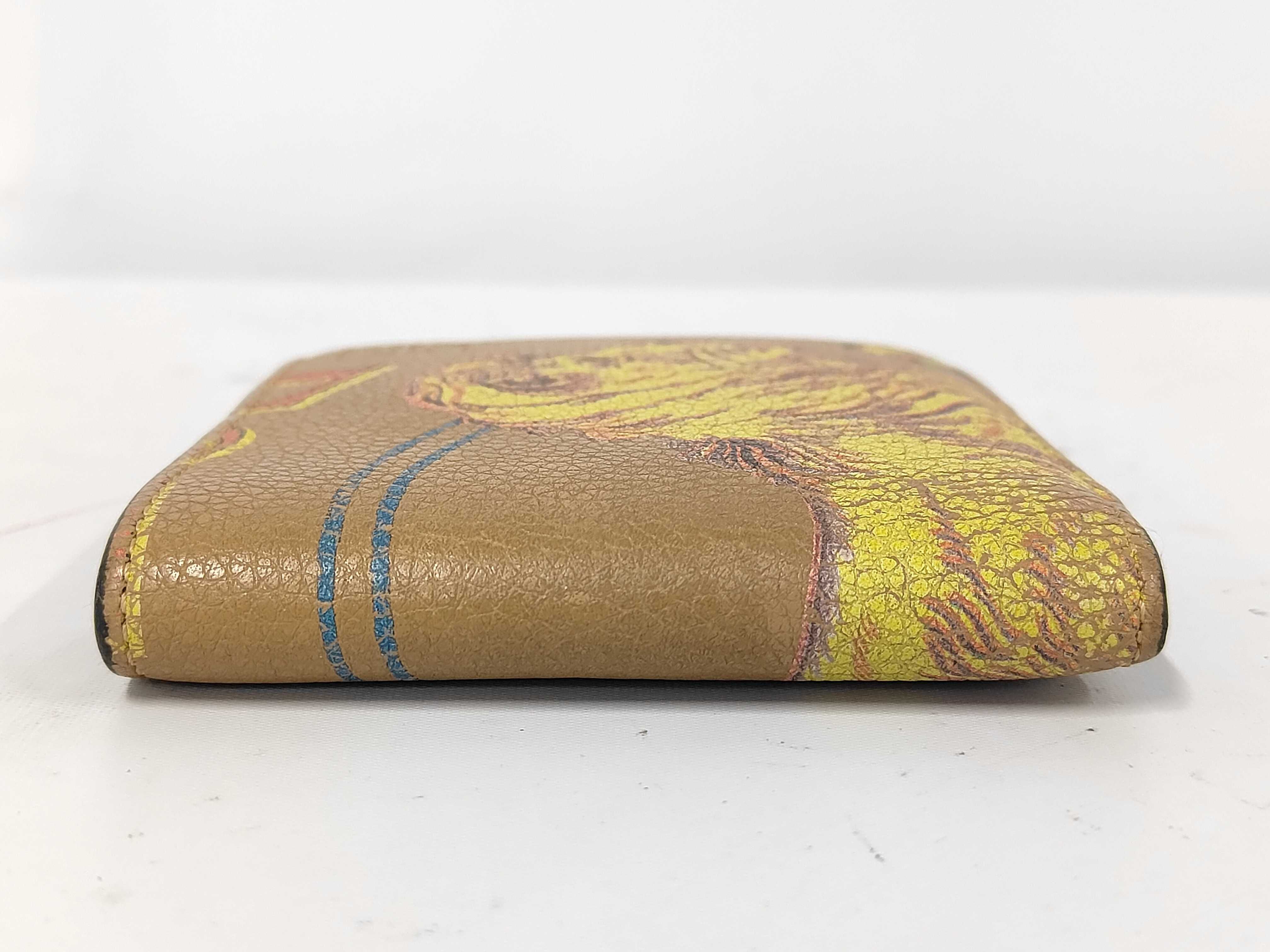 Leather Bi-fold Wallet with Lion Design — view 5