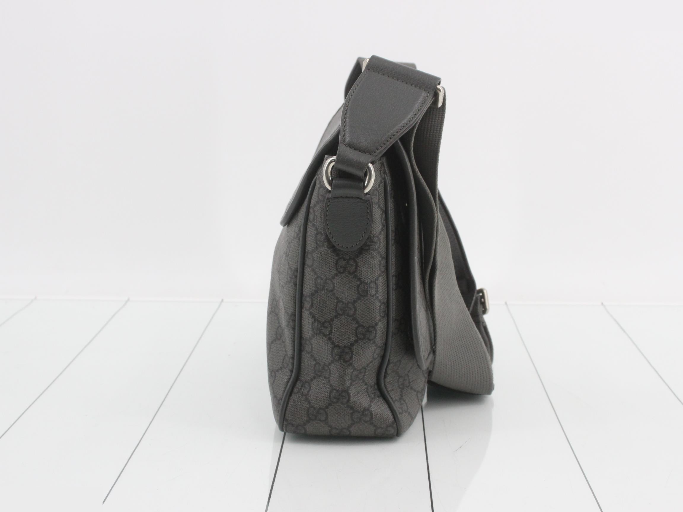 GG Supreme Shoulder Bag, PVC/Leather, Gray — view 4