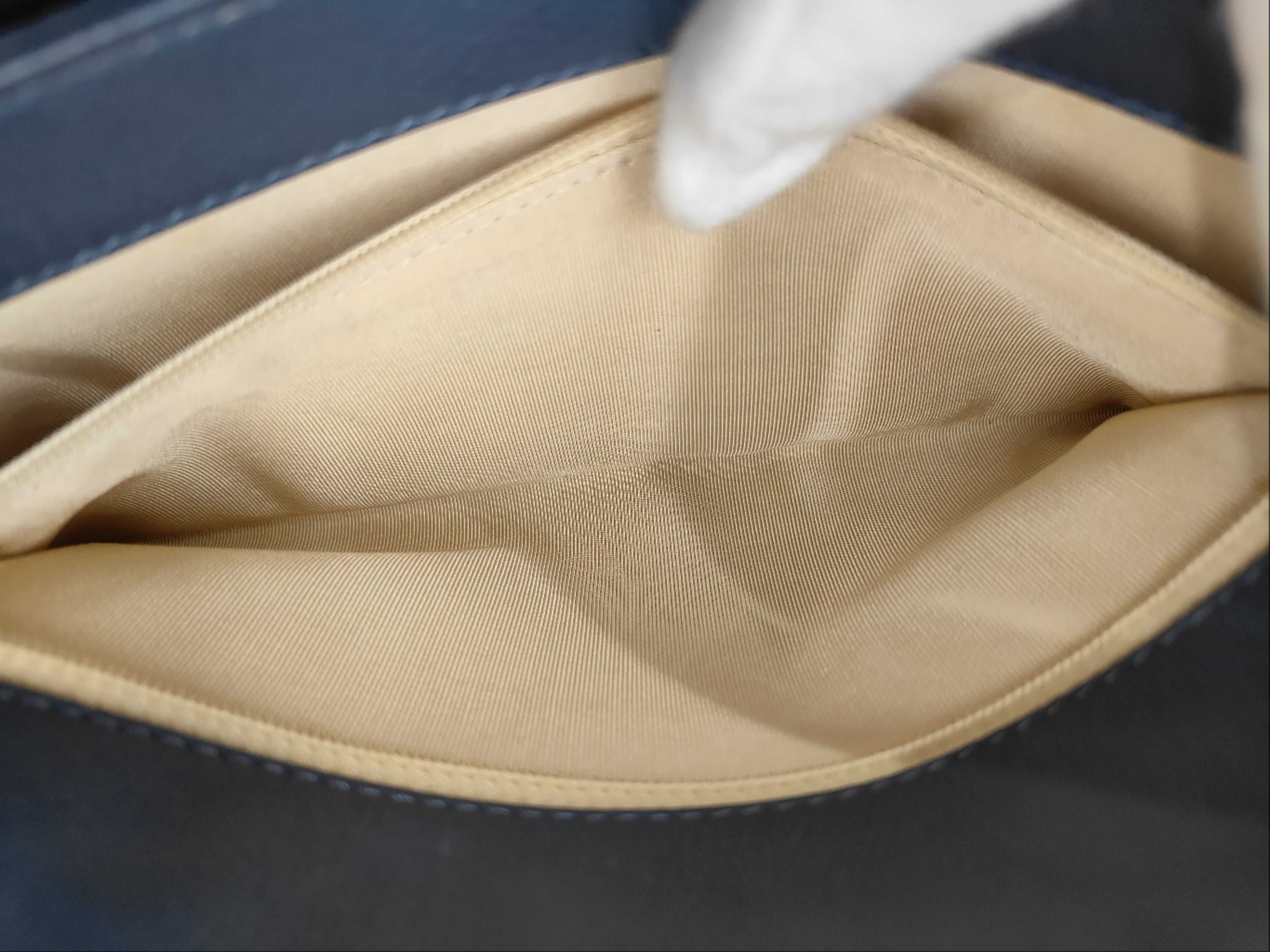 Lambskin Matelassé 25 Shoulder Bag (Blue-Gray, serial number 18) — view 11