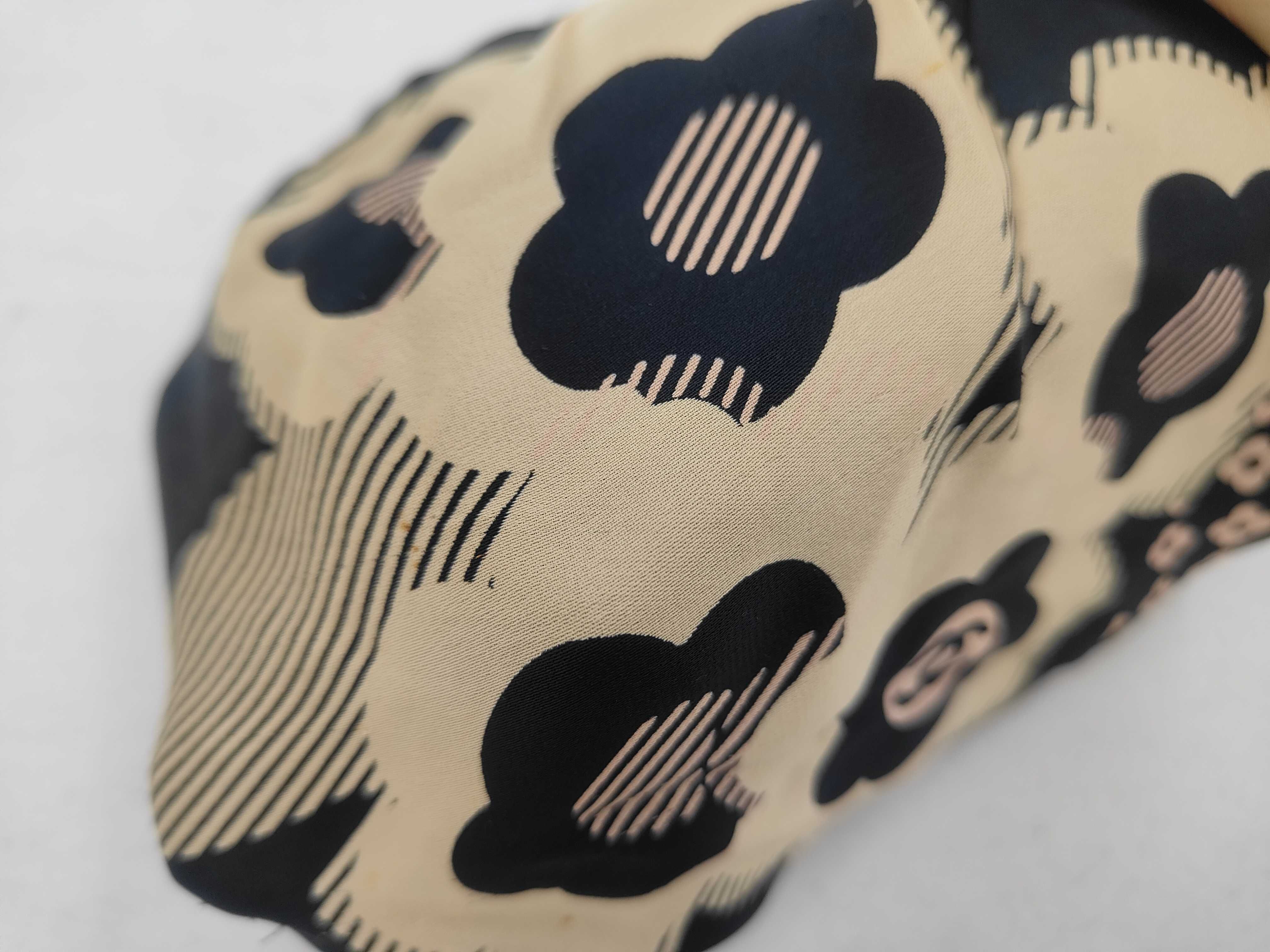 Camellia Flower Coco Mark All-Over Print Silk Clutch Bag Party Bag Handbag — view 3