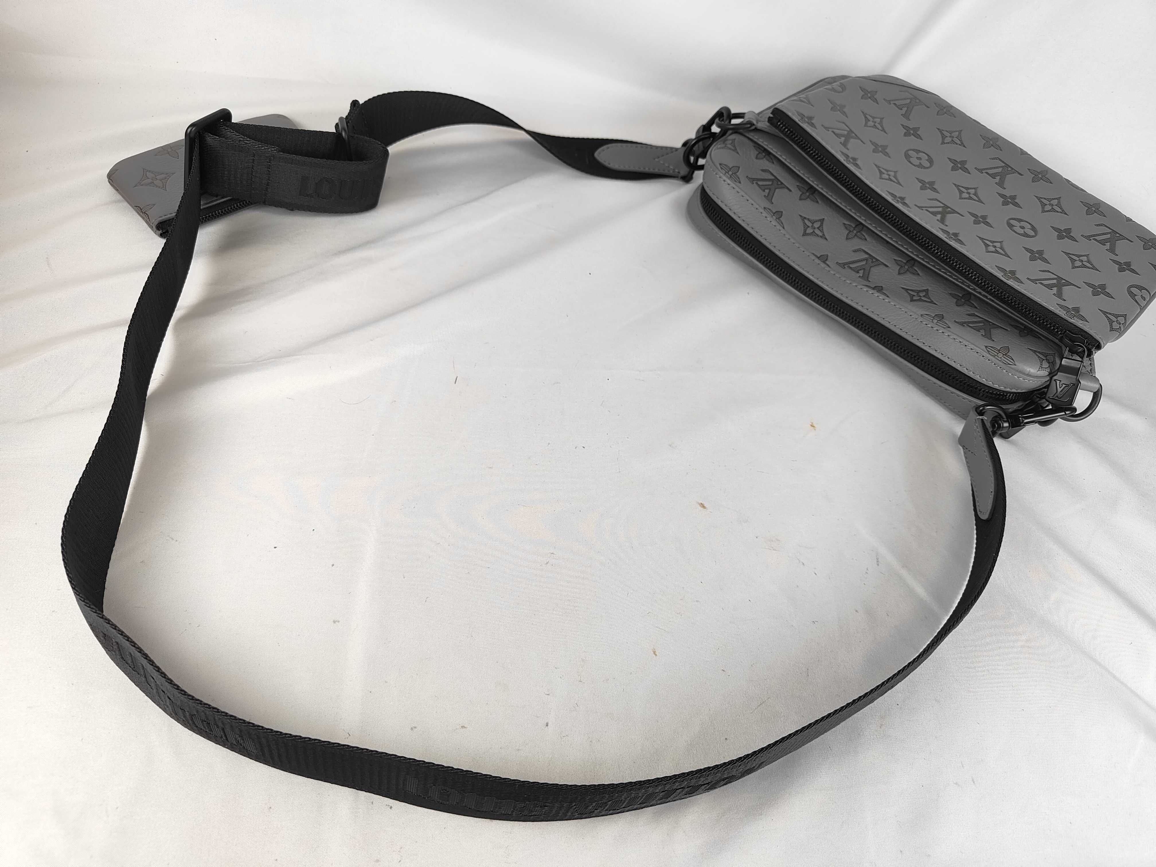 Monogram Shadow Duo Messenger M46104 Gray Shoulder Bag — view 3