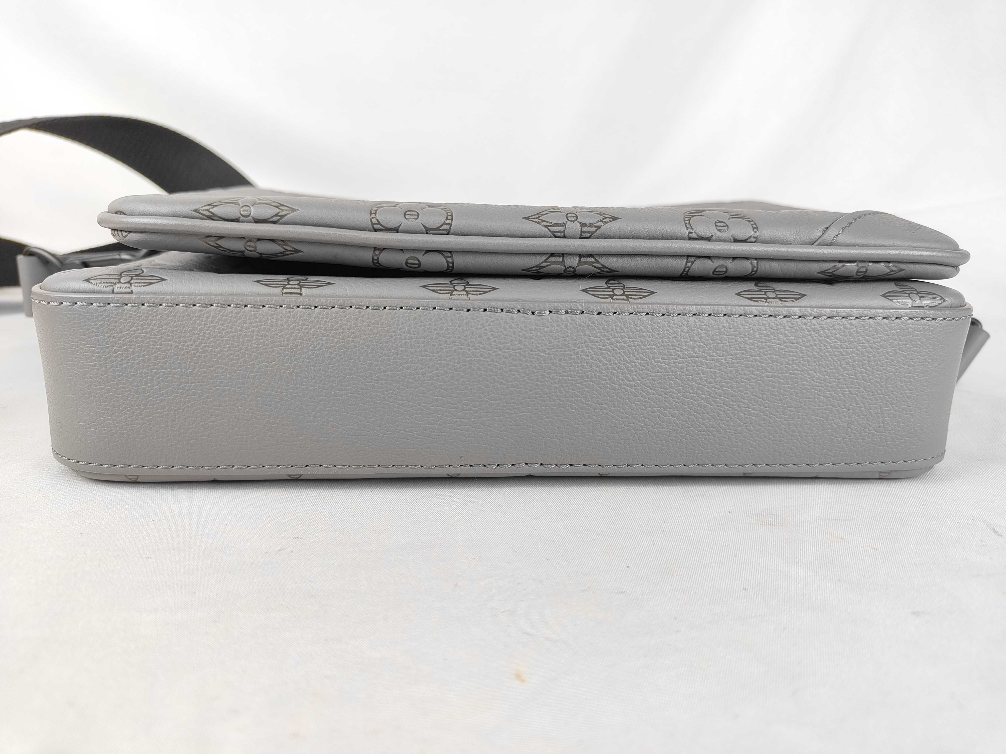 Monogram Shadow Duo Messenger M46104 Gray Shoulder Bag — view 9