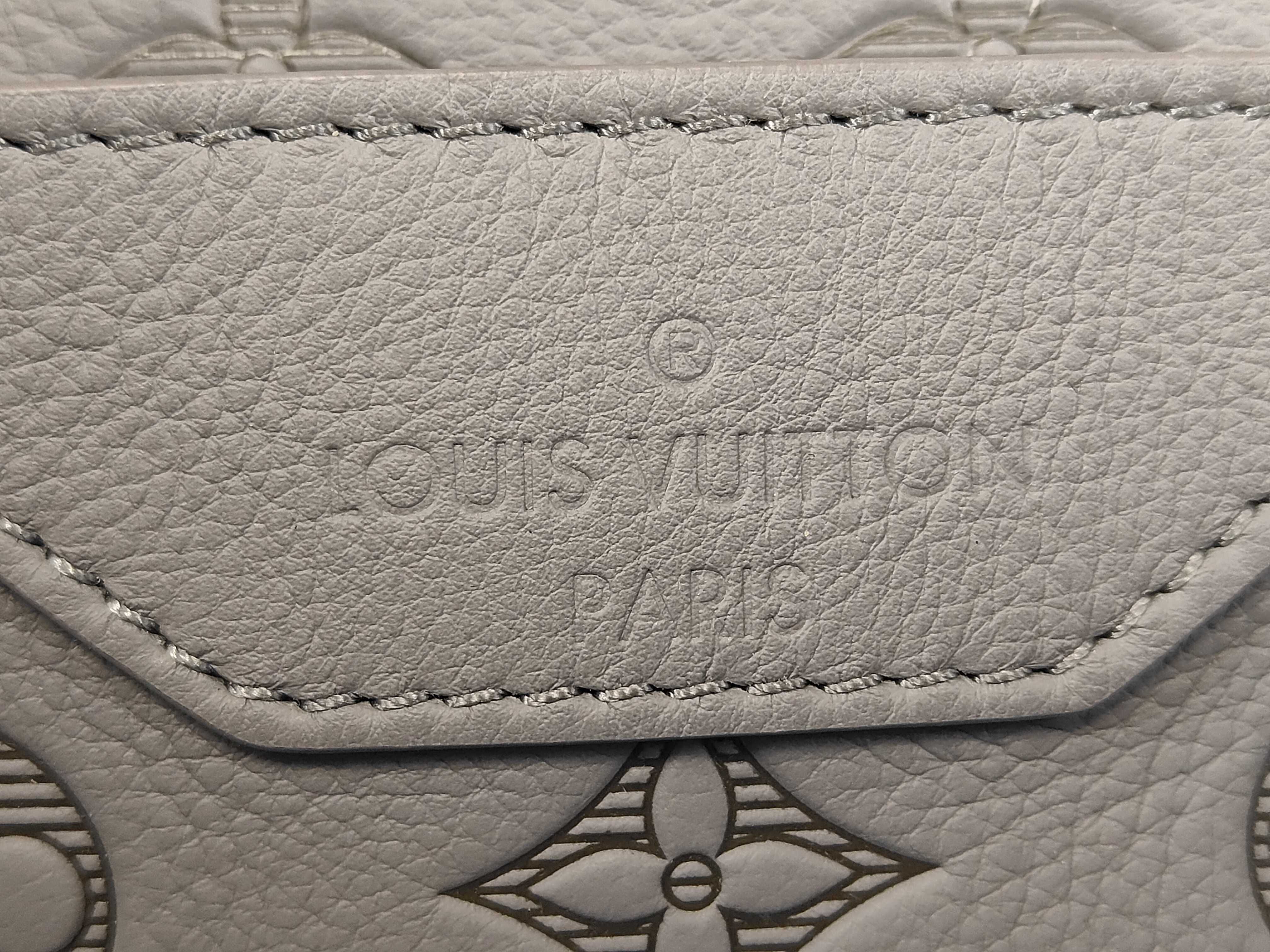 Monogram Shadow Duo Messenger M46104 Gray Shoulder Bag — view 10