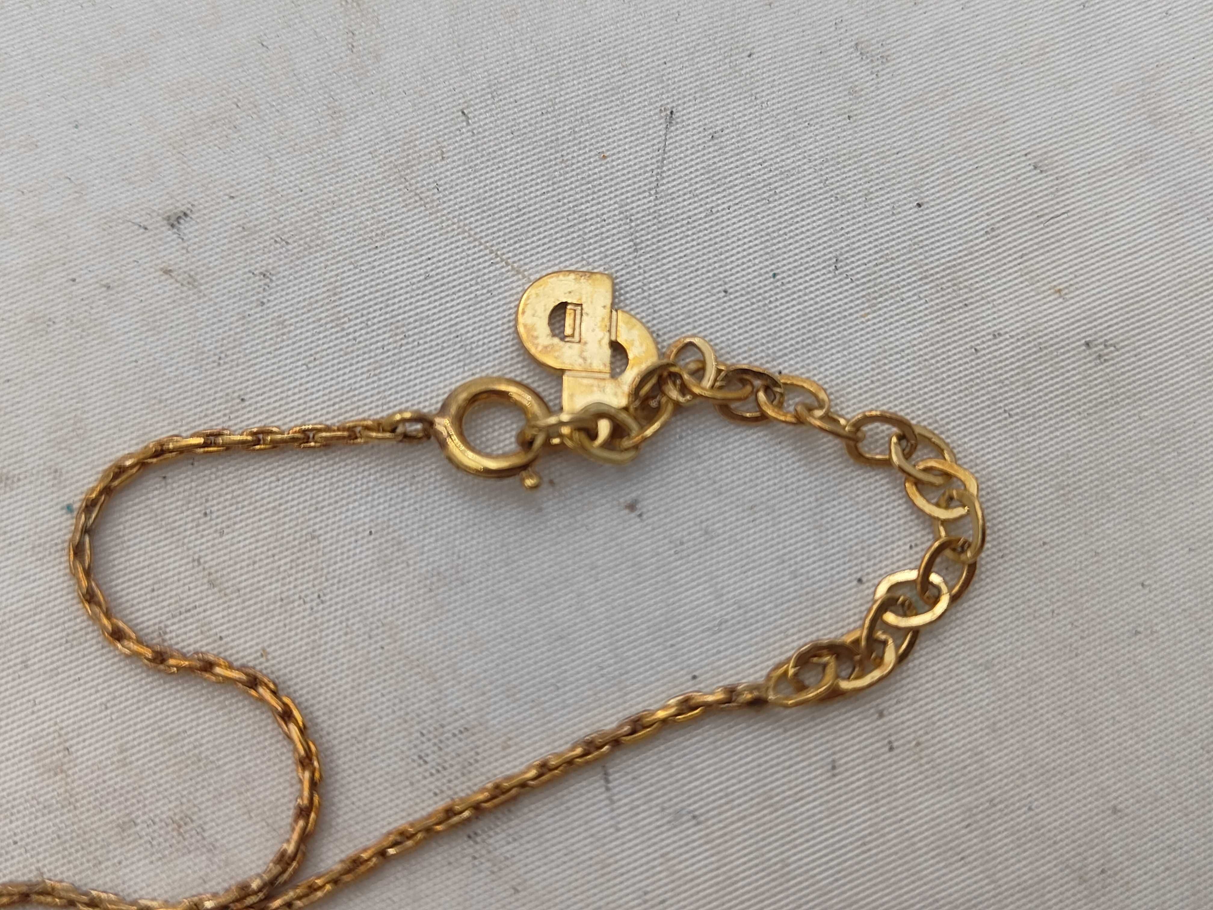 necklace — view 4