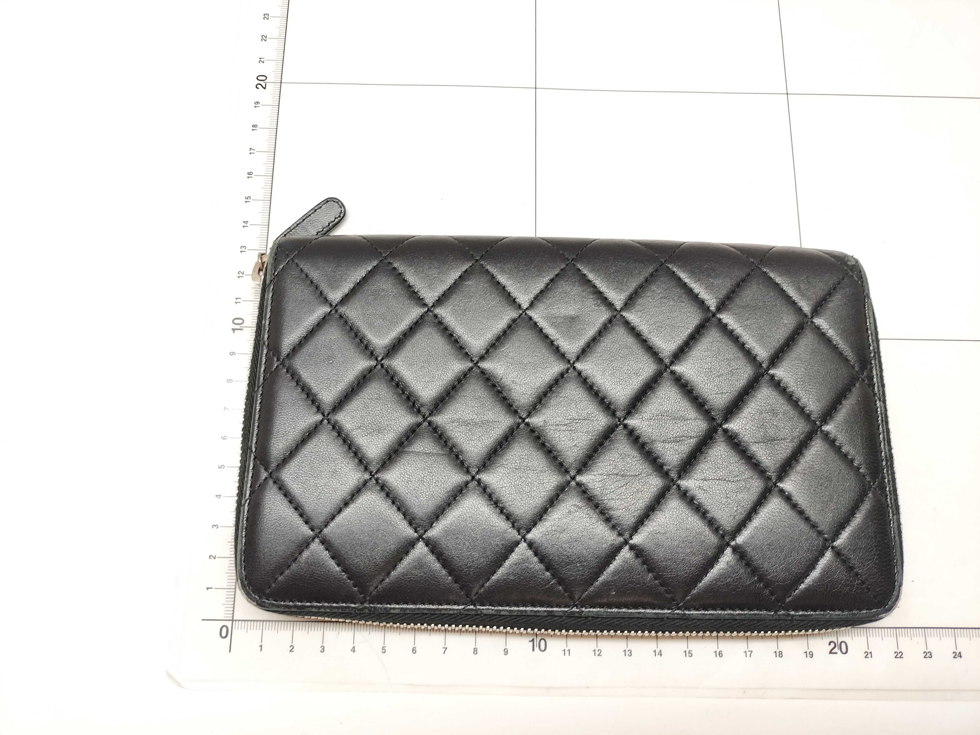 Lambskin Round Zip Long Wallet Lambskin Wallet — view 2
