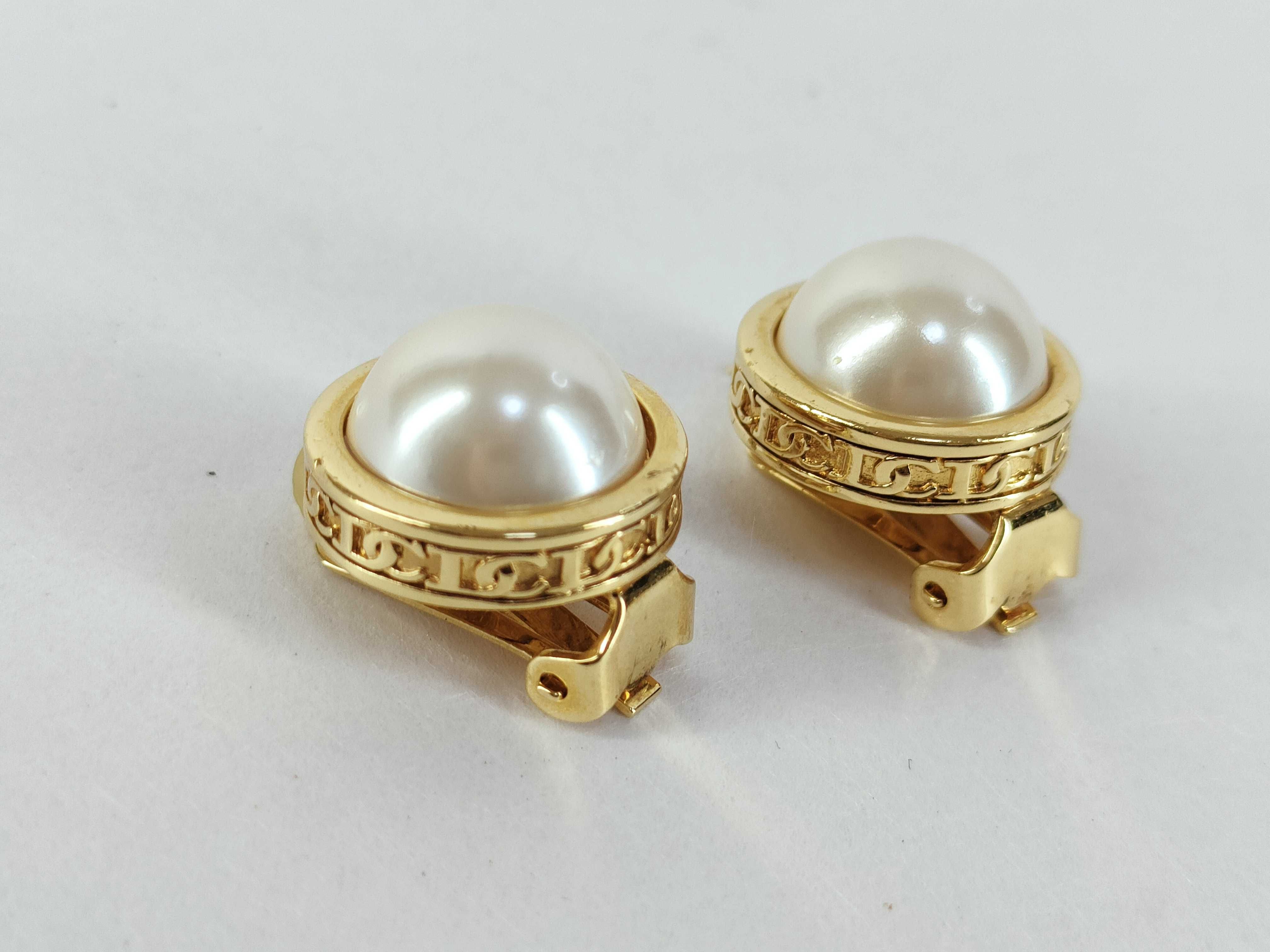 Christian Pearl White x Gold (Precious Metal) Earrings — view 2