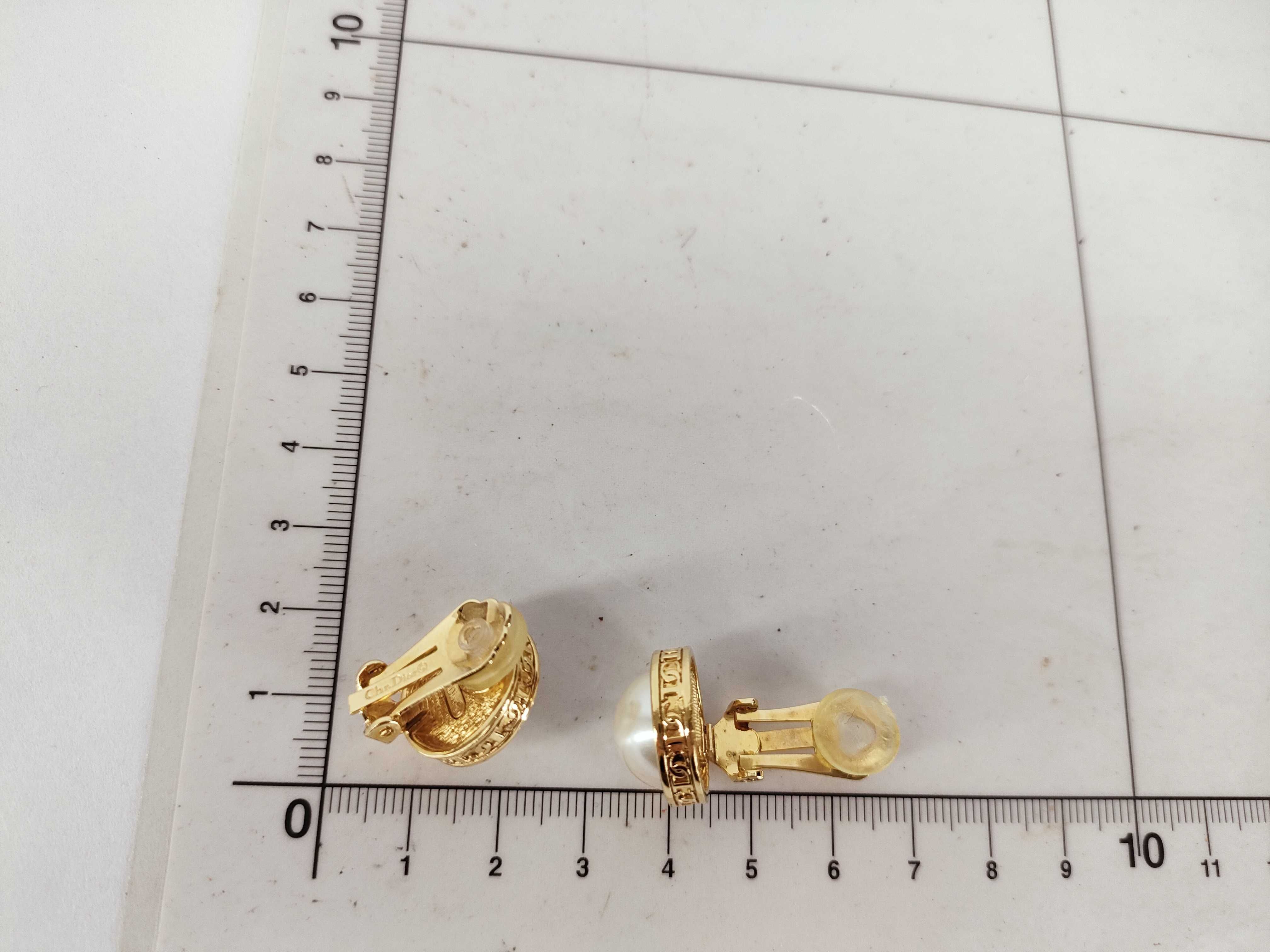 Christian Pearl White x Gold (Precious Metal) Earrings — view 11