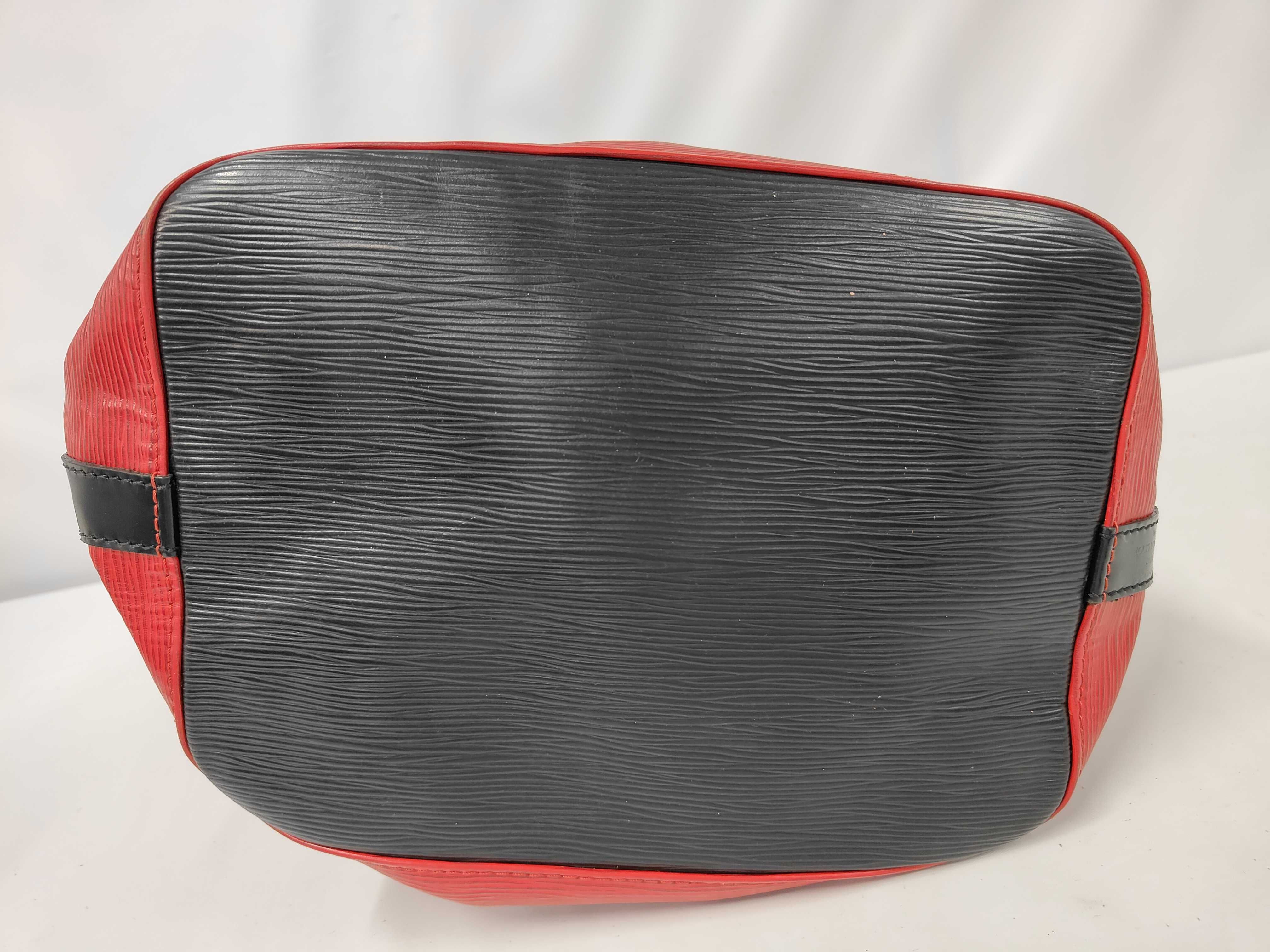 Noe Red x Black Shoulder Bag — view 3