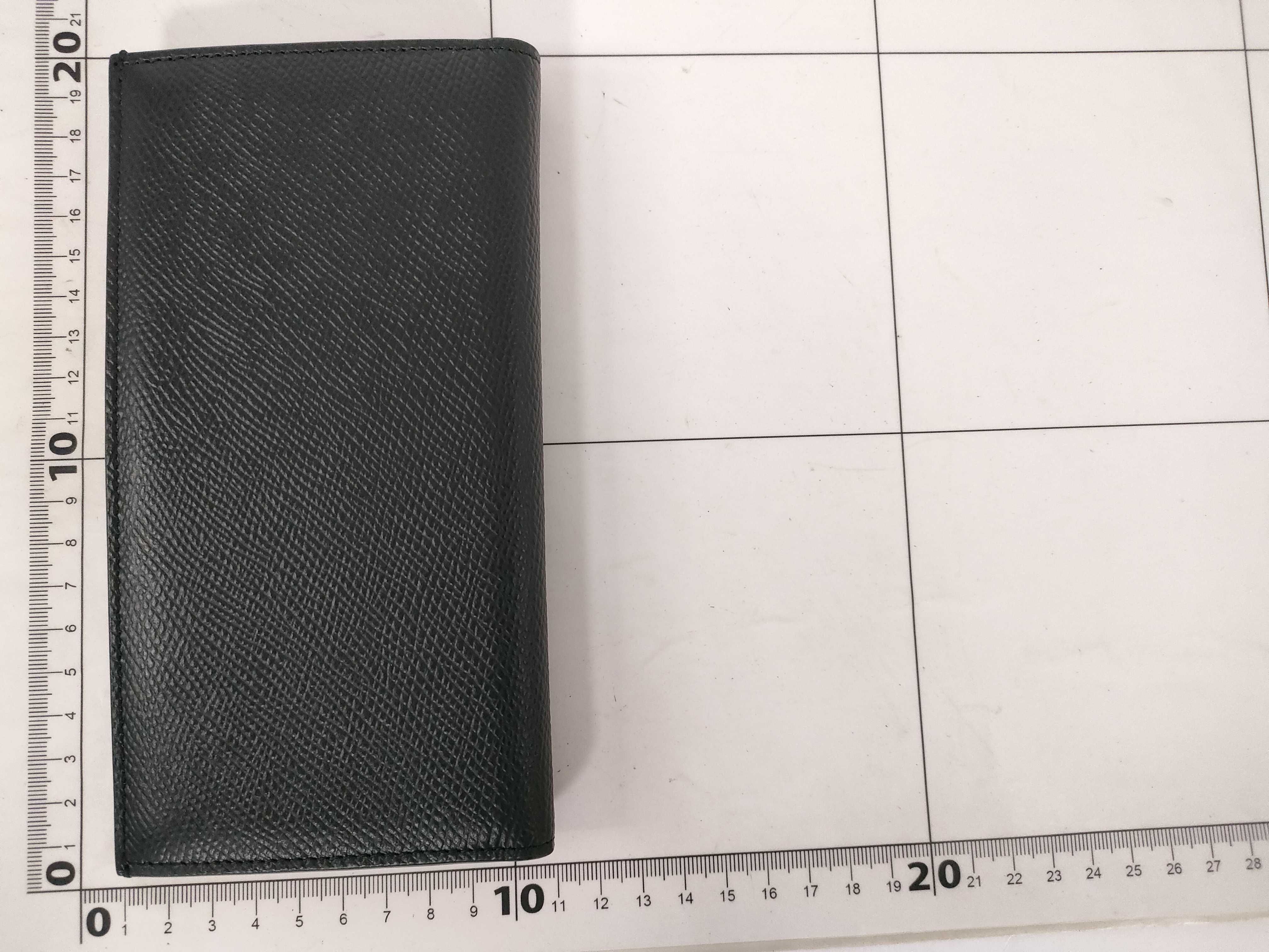 10C863 Bi-fold Long Wallet, Black — view 2