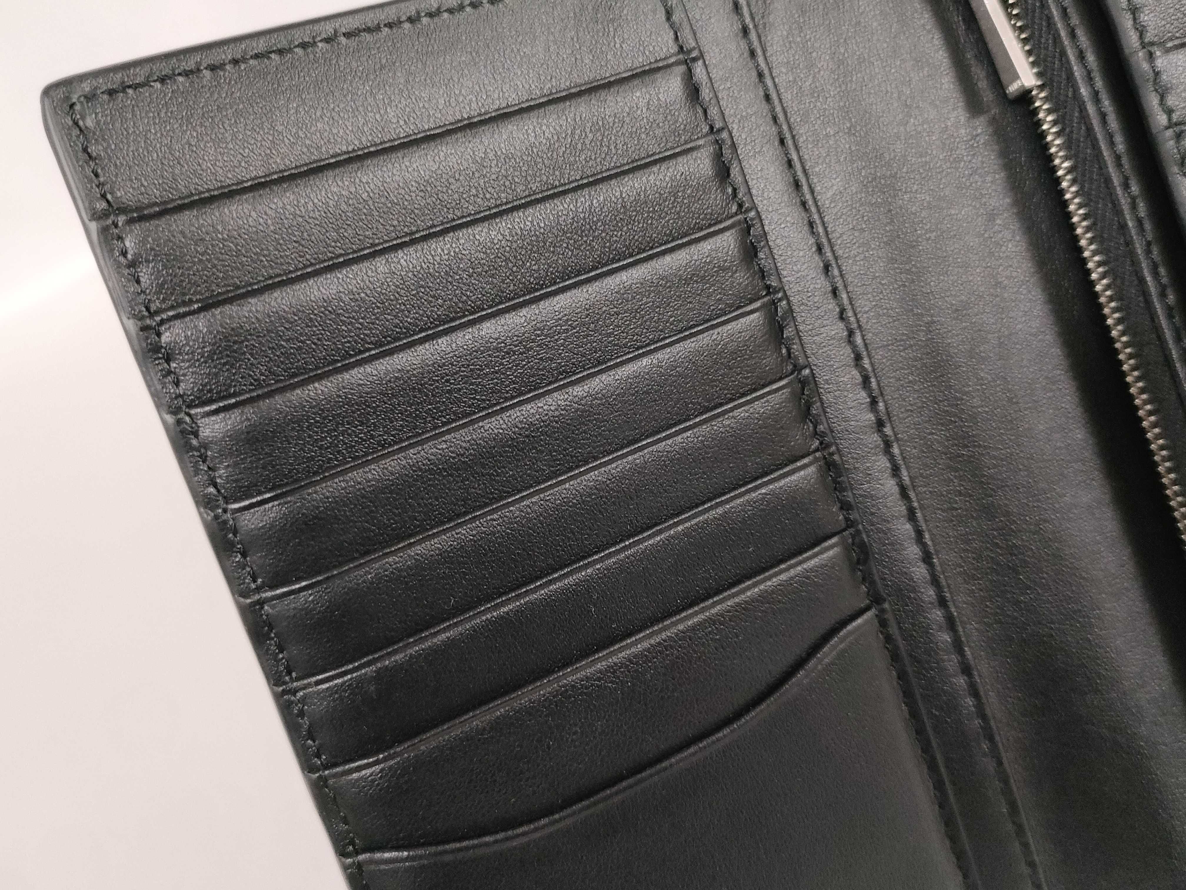 10C863 Bi-fold Long Wallet, Black — view 12