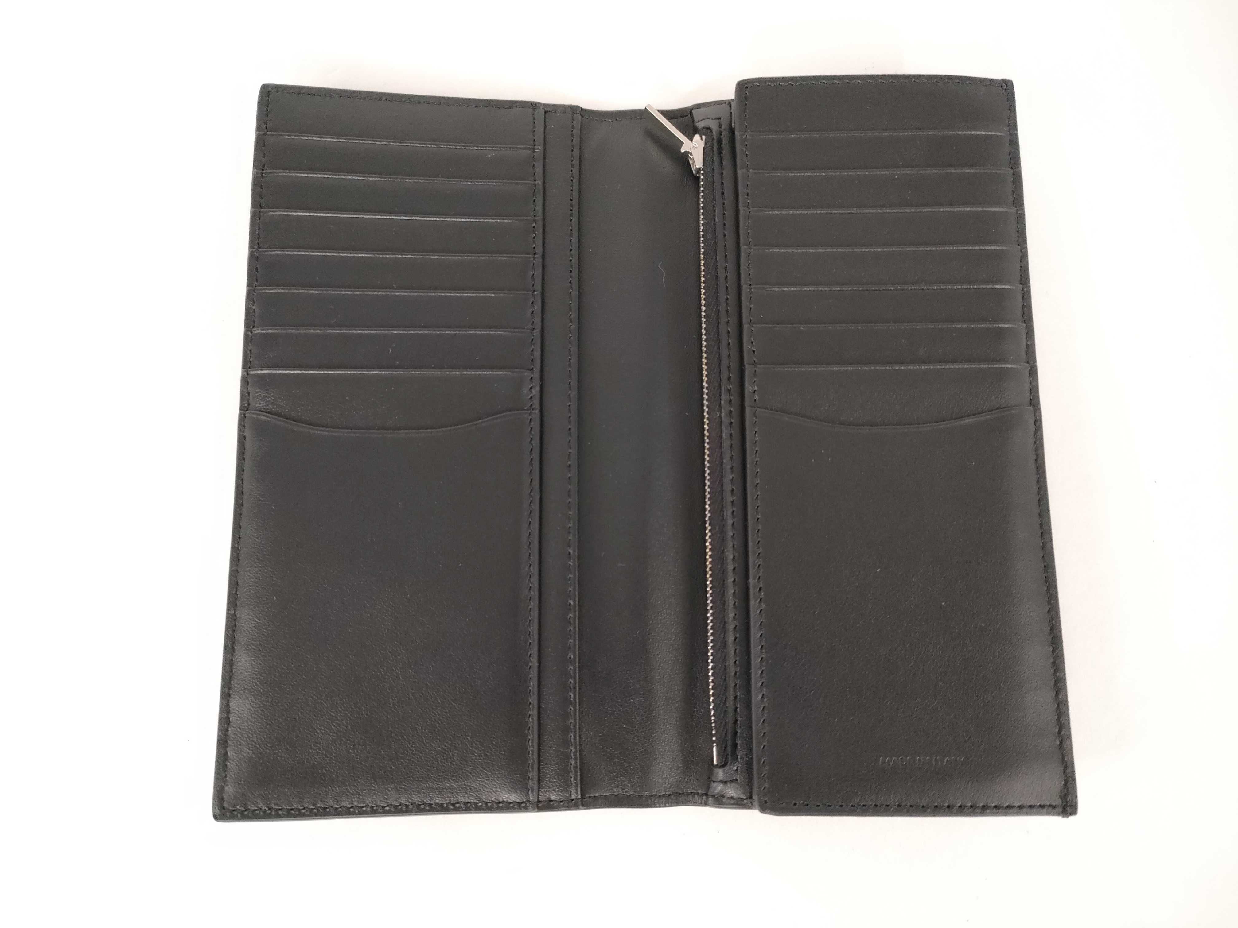 10C863 Bi-fold Long Wallet, Black — view 7