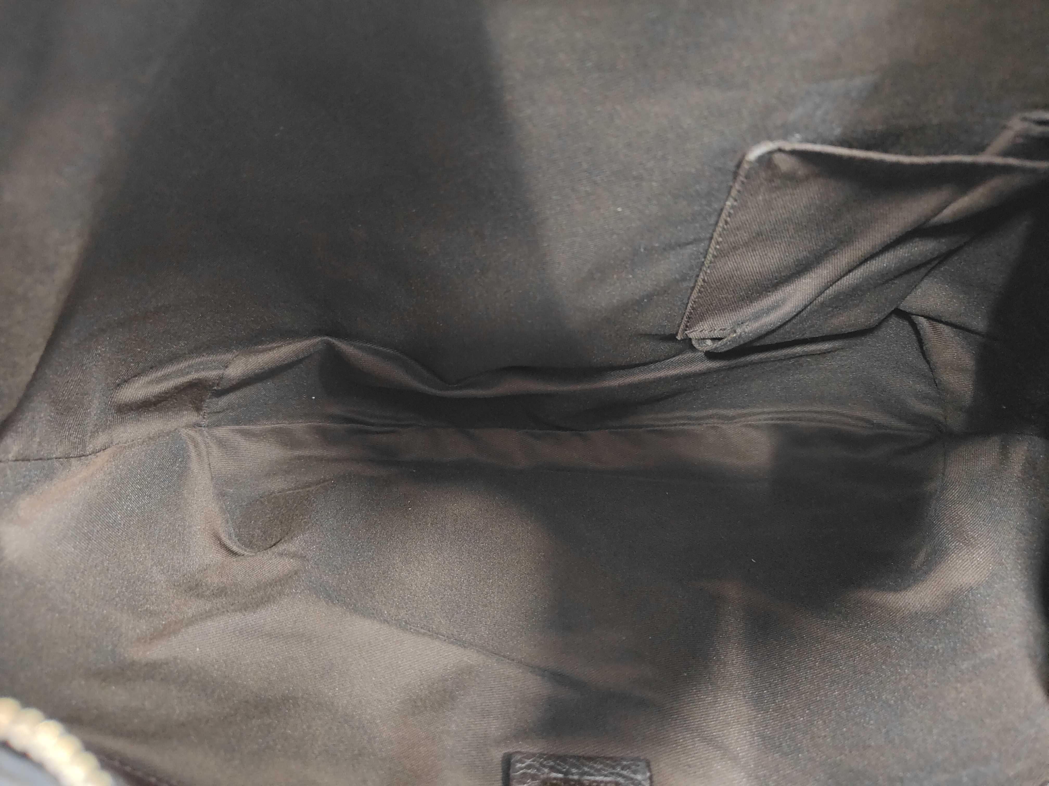 211810 G Hardware Shoulder Bag — view 9