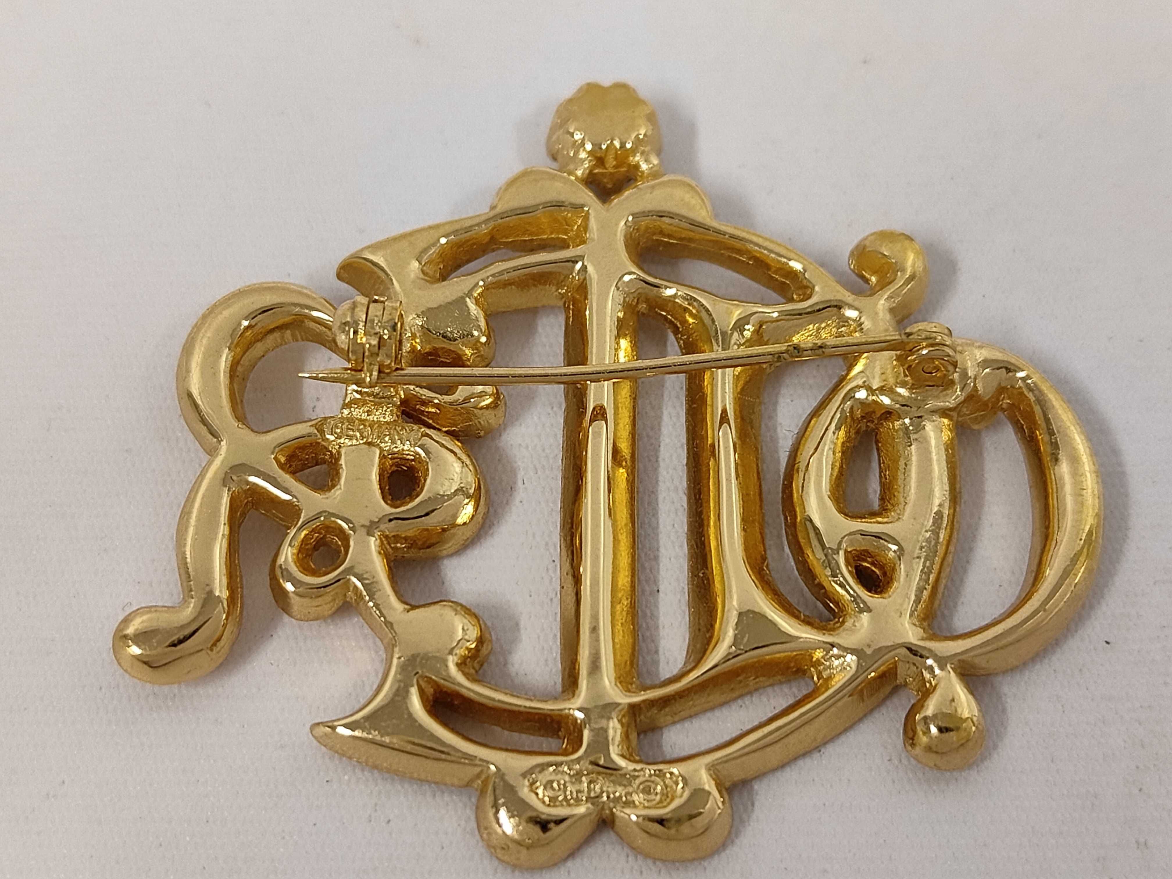 Christian / Brooch / GP Brooch — view 2