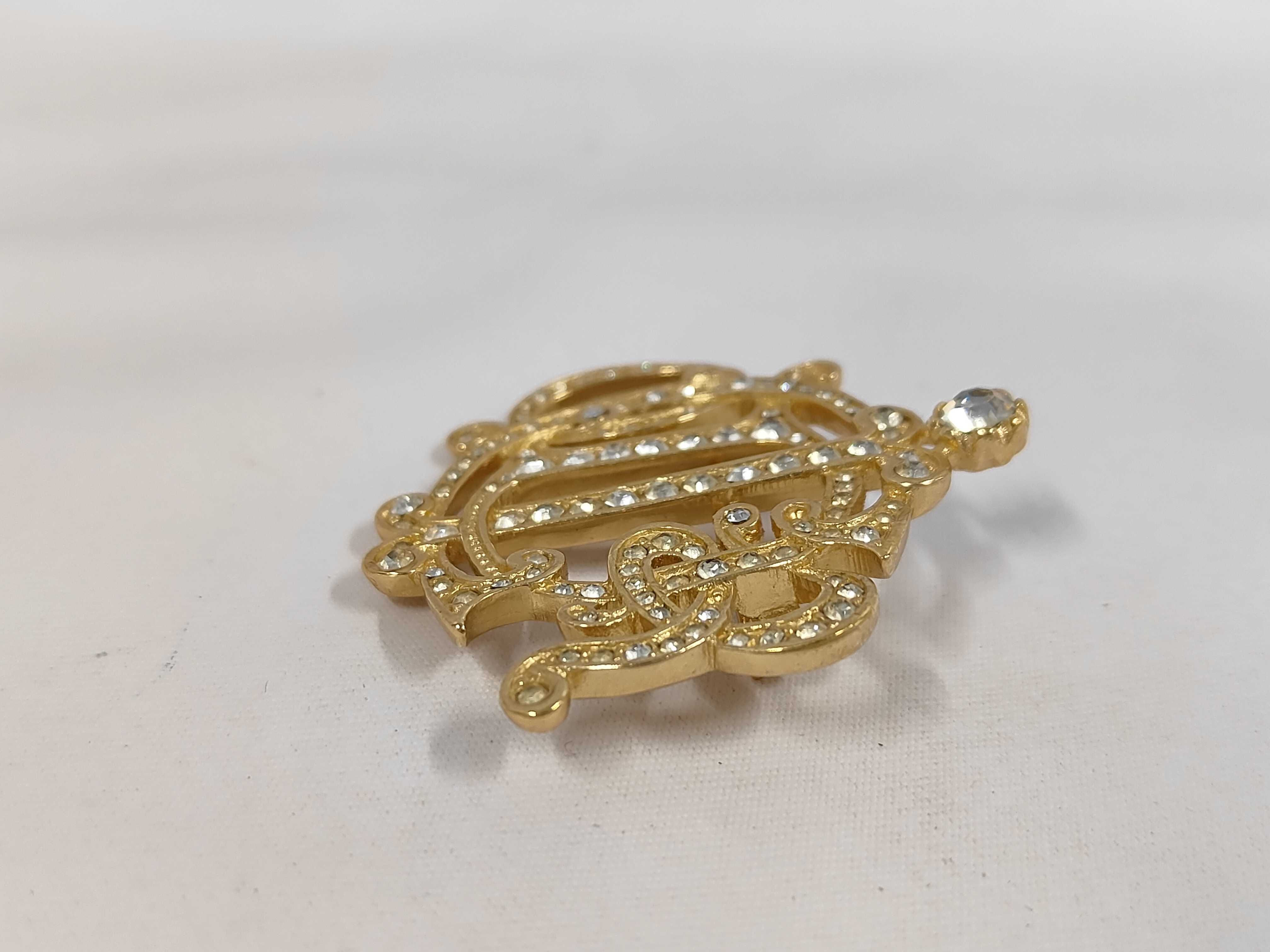 Christian / Brooch / GP Brooch — view 3