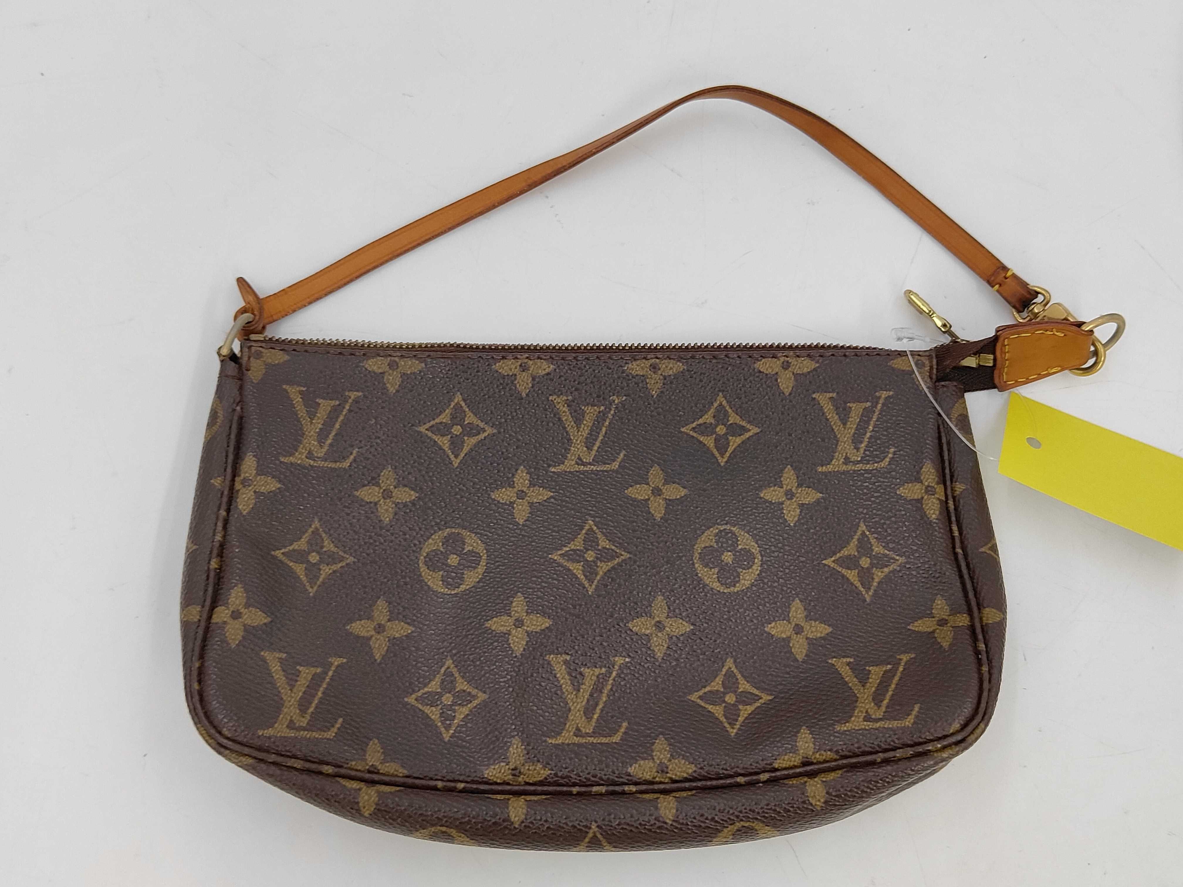 Monogram M40712 Pochette Accessoires Handbag