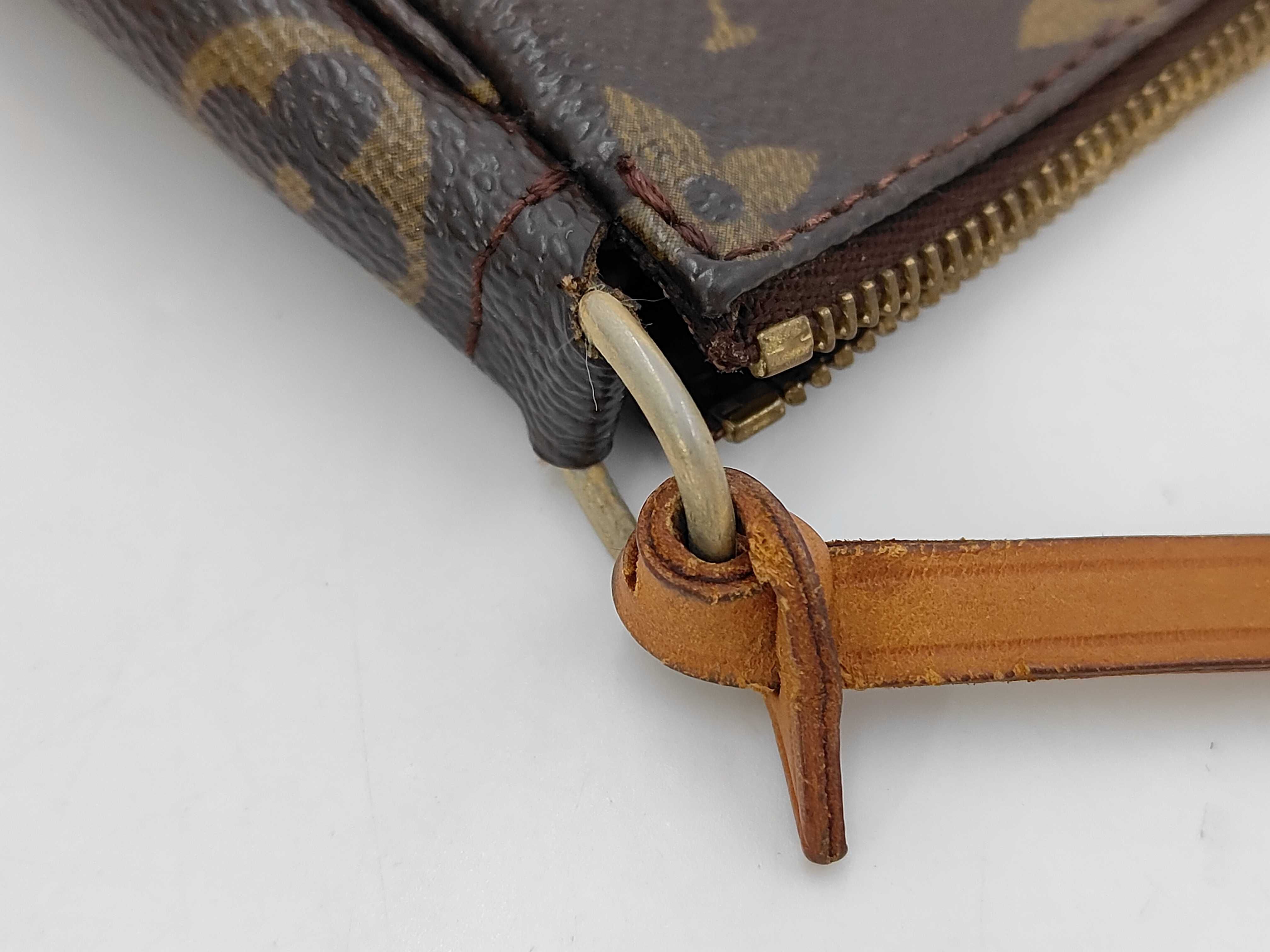 Monogram M40712 Pochette Accessoires Handbag — view 5