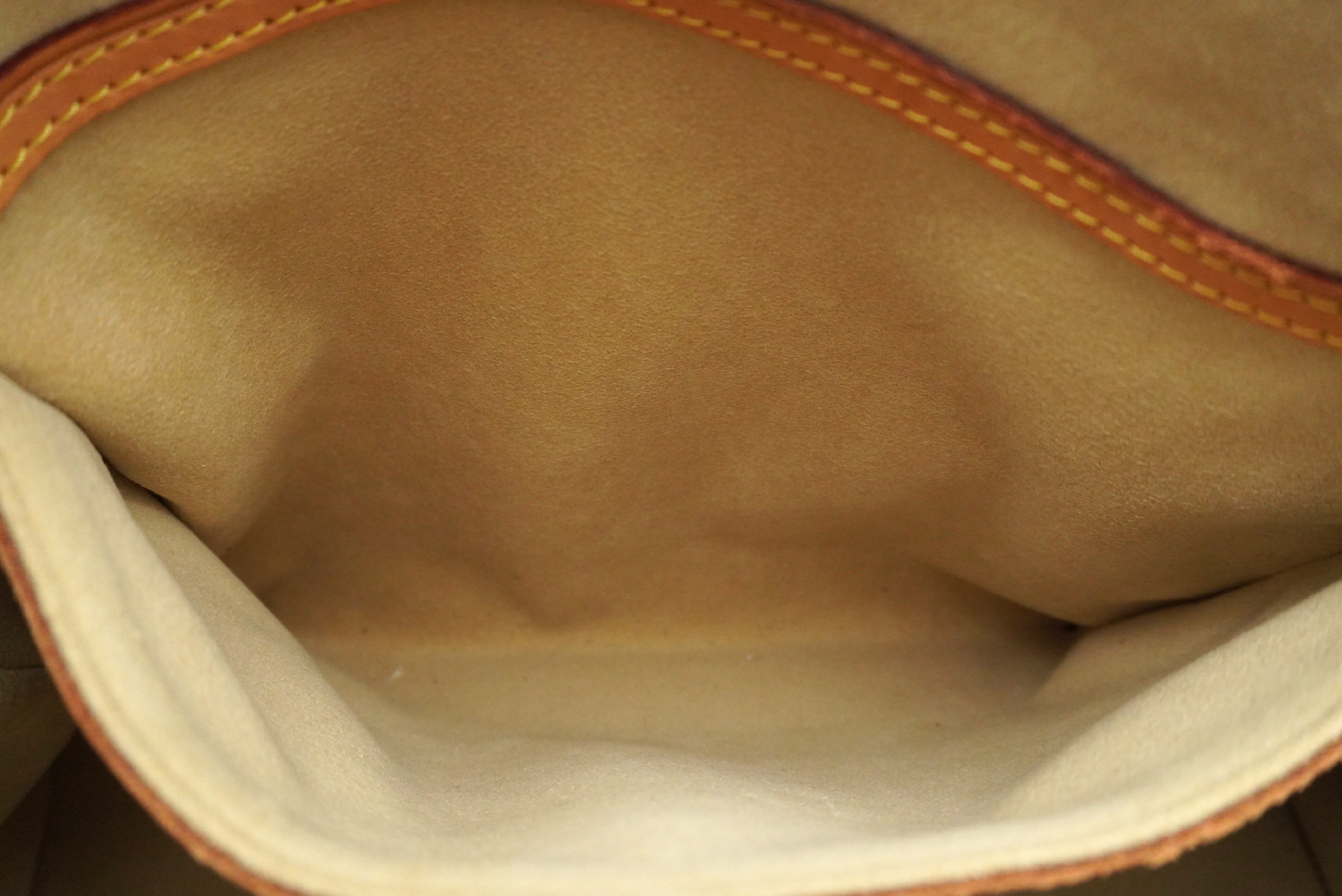 Monogram Retiro PM M40325 Shoulder Strap Handbag — view 15