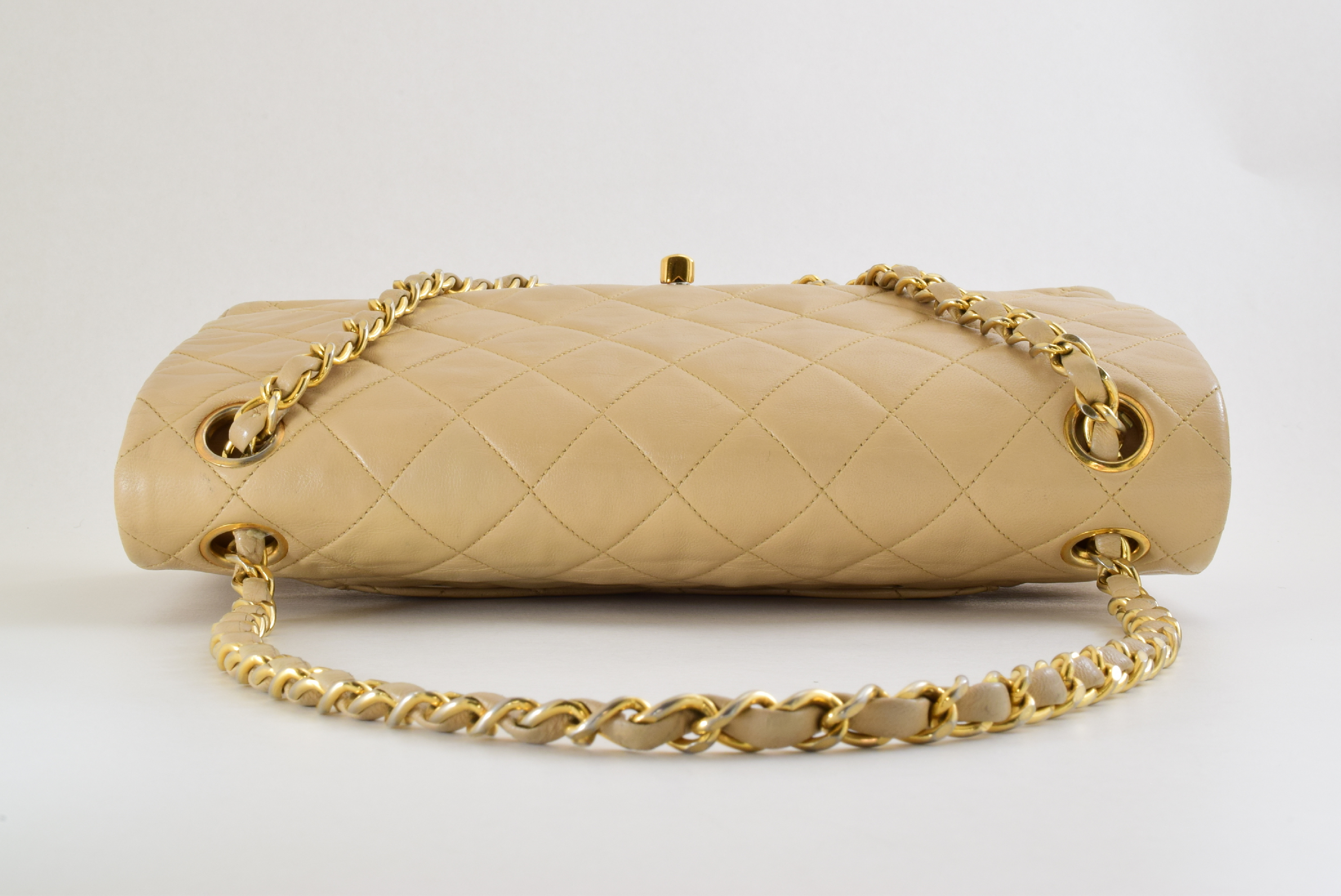 Matelassé Double Chain Double Flap Beige Lambskin Shoulder Bag — view 3