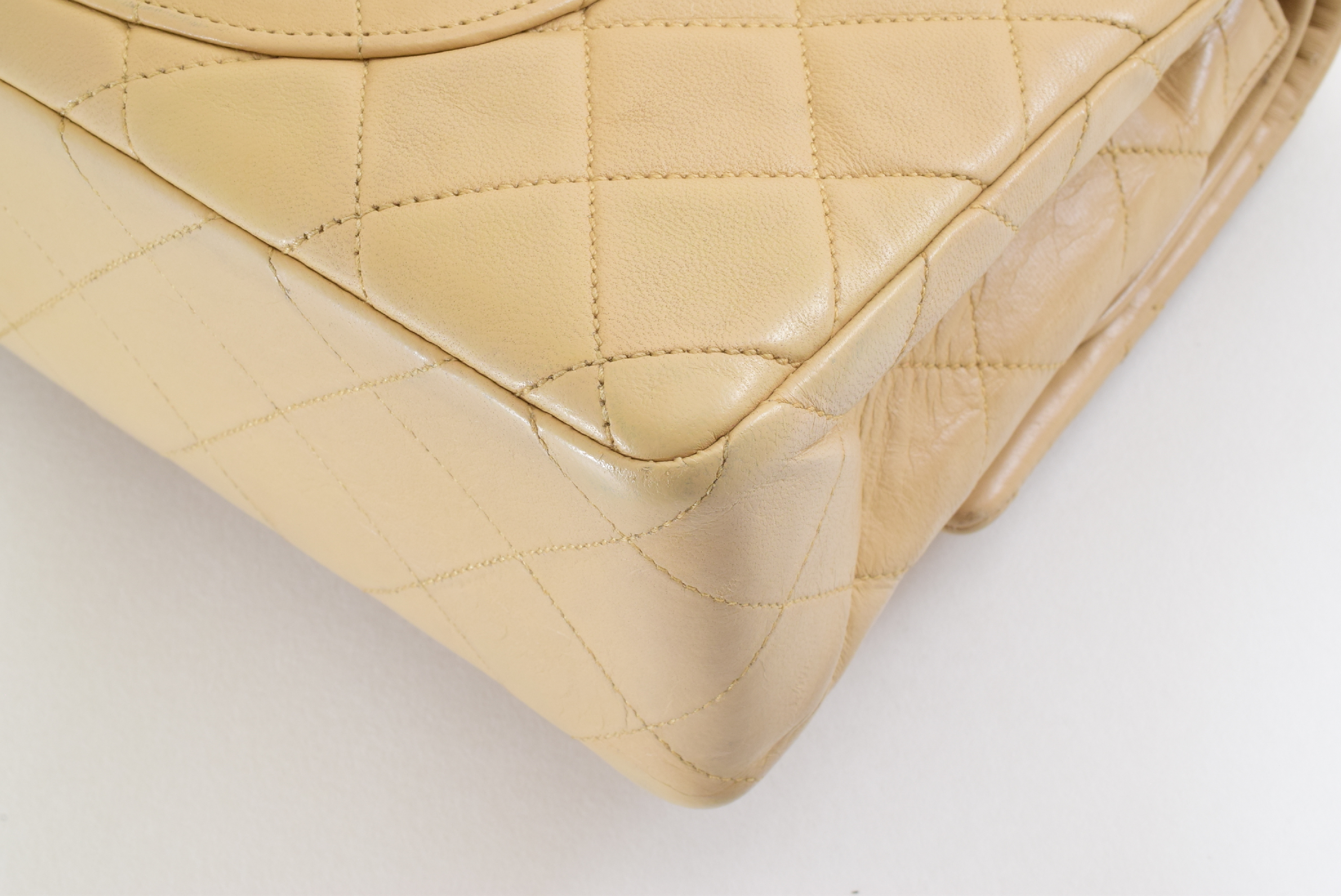 Matelassé Double Chain Double Flap Beige Lambskin Shoulder Bag — view 5