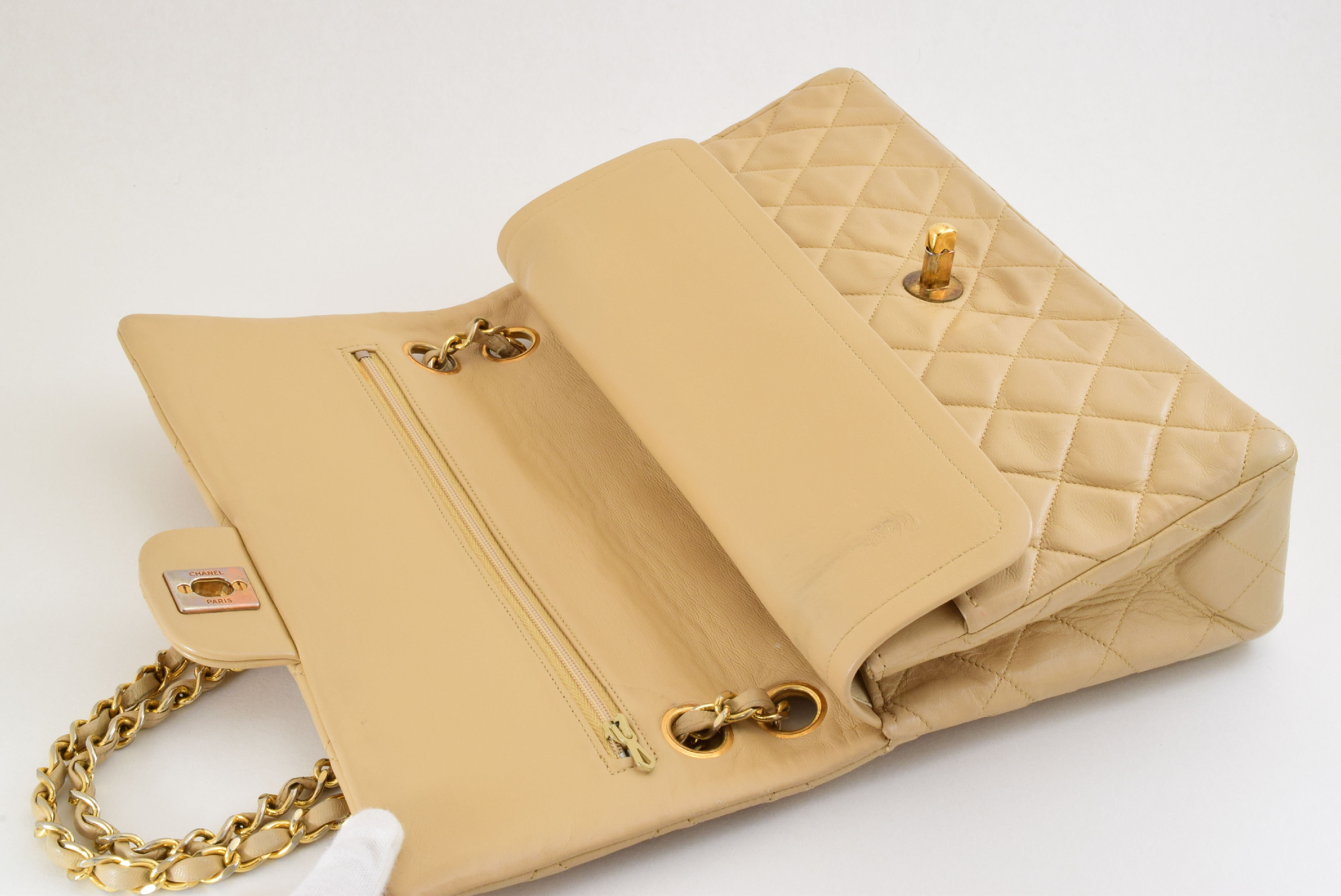 Matelassé Double Chain Double Flap Beige Lambskin Shoulder Bag — view 9