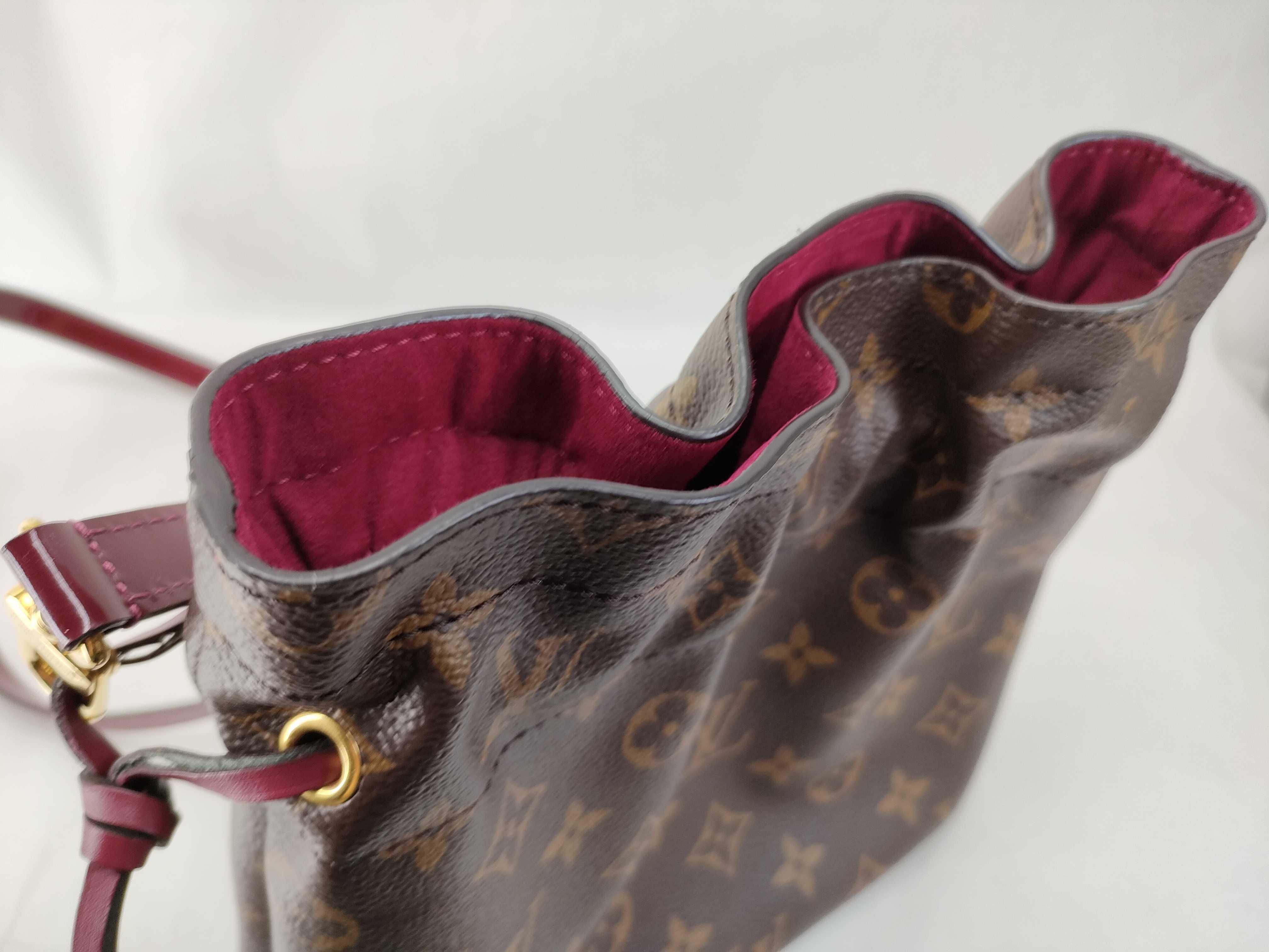 Monogram Pochette Noé Shoulder Bag — view 7
