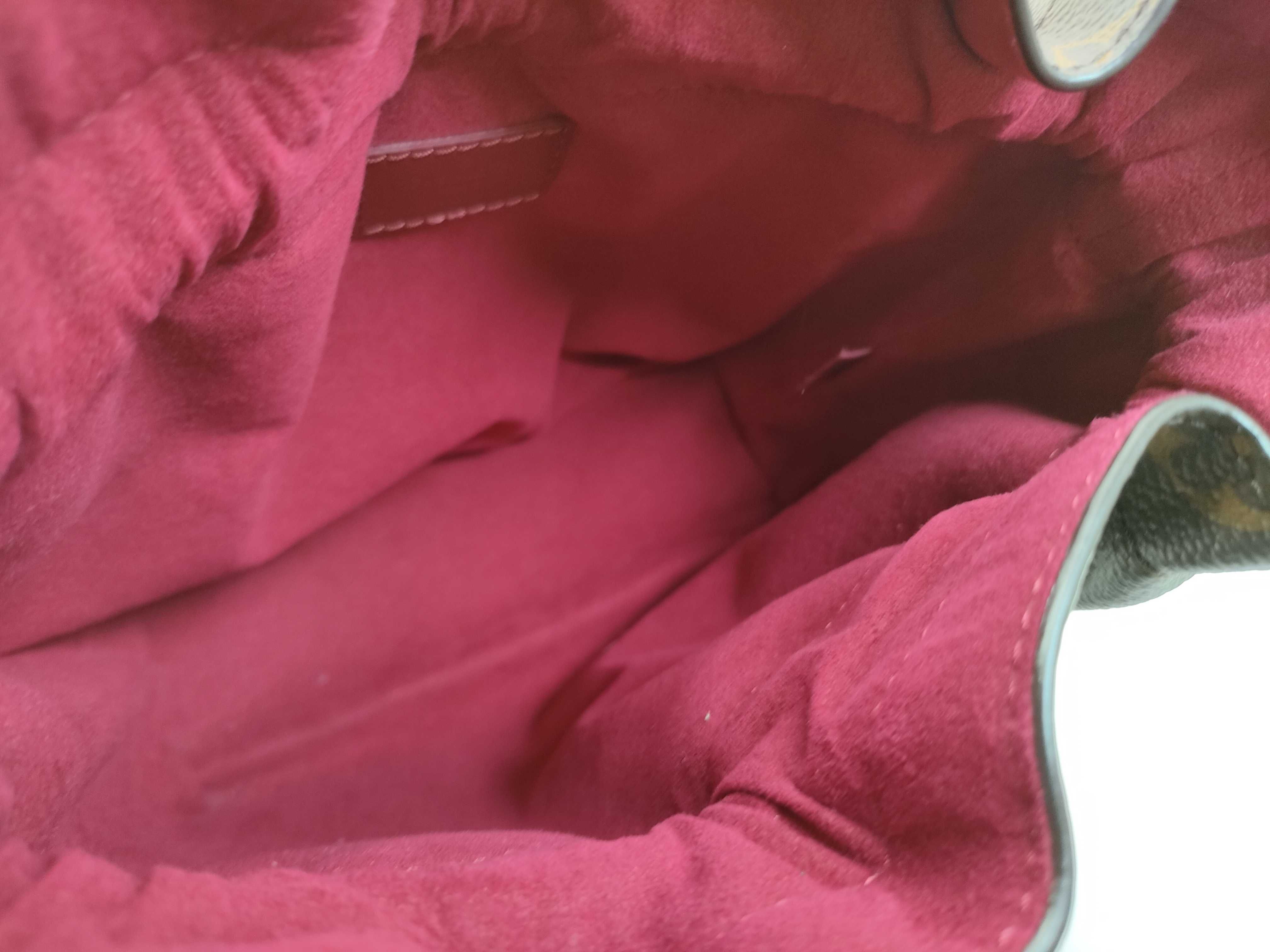 Monogram Pochette Noé Shoulder Bag — view 8