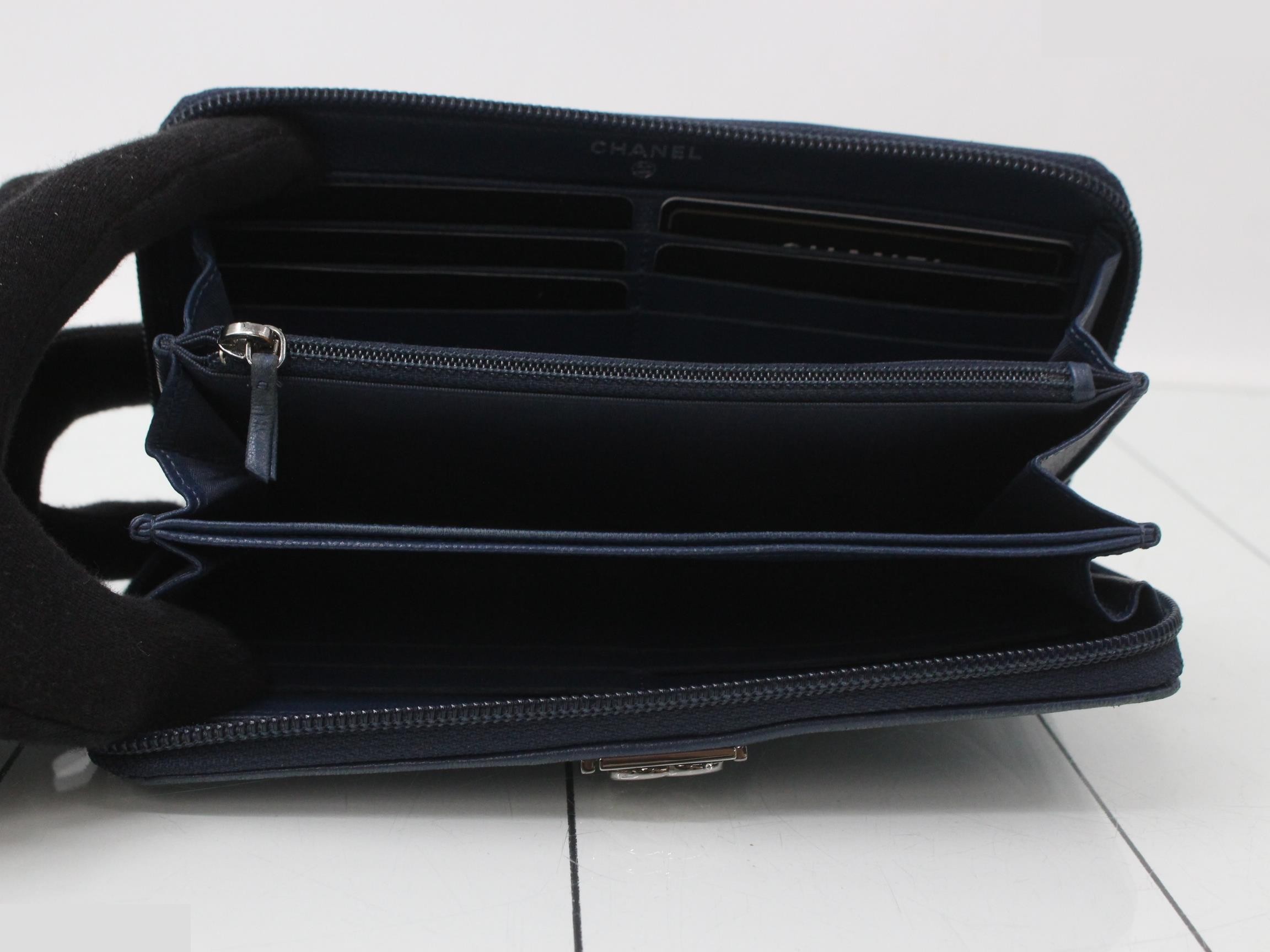 Boy Chanel Long Wallet, Navy, 24174255 — view 4