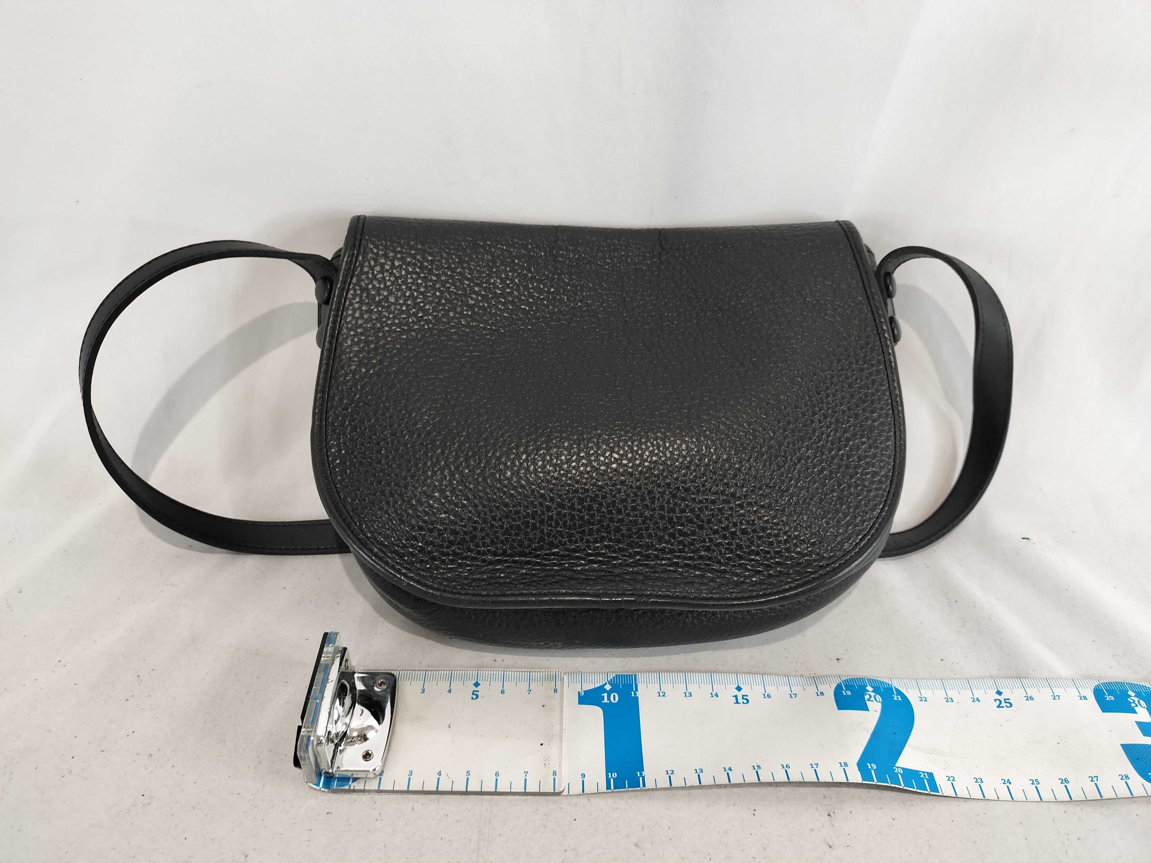 CD logo hardware leather shoulder bag — view 3