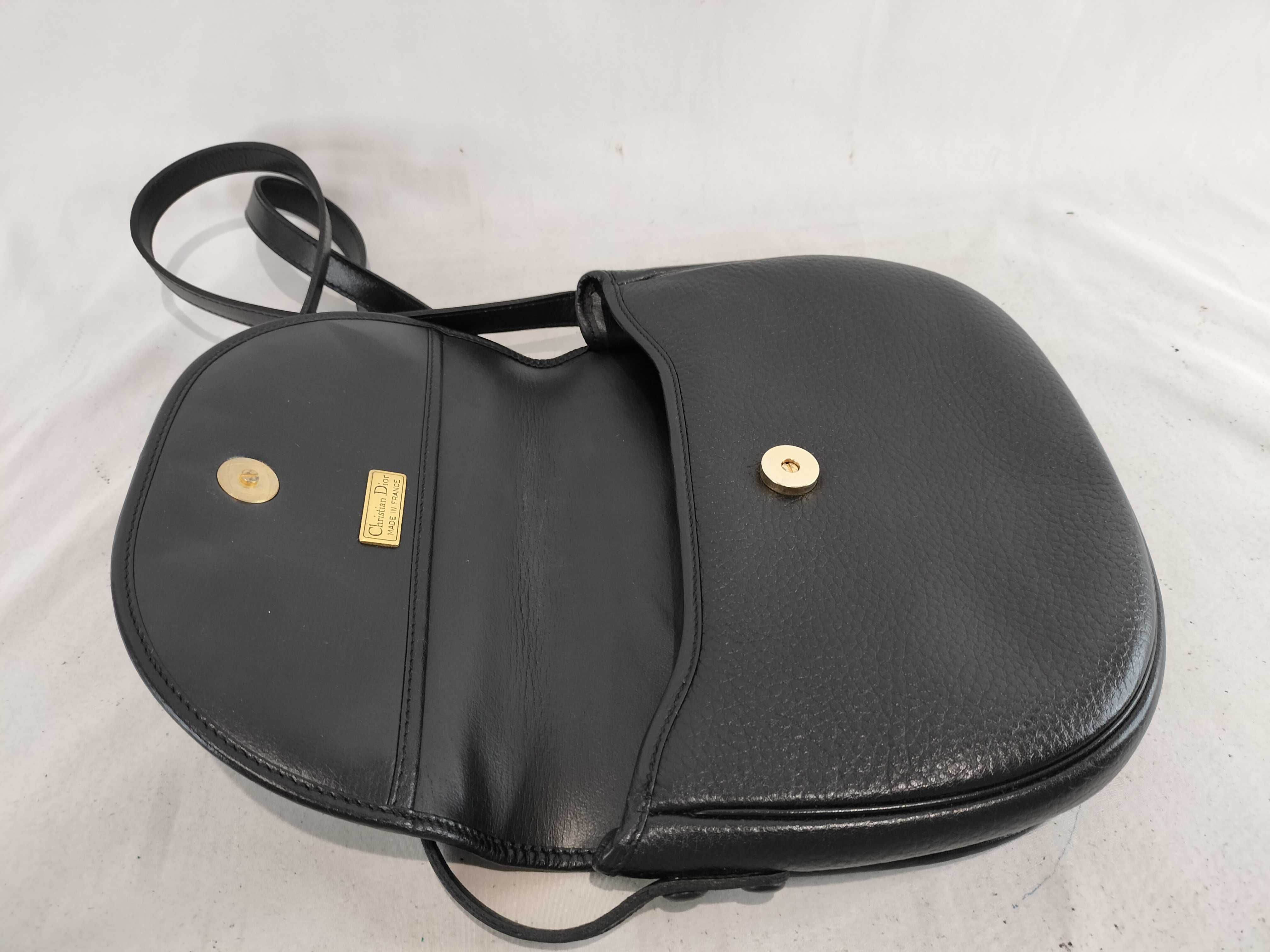 CD logo hardware leather shoulder bag — view 9