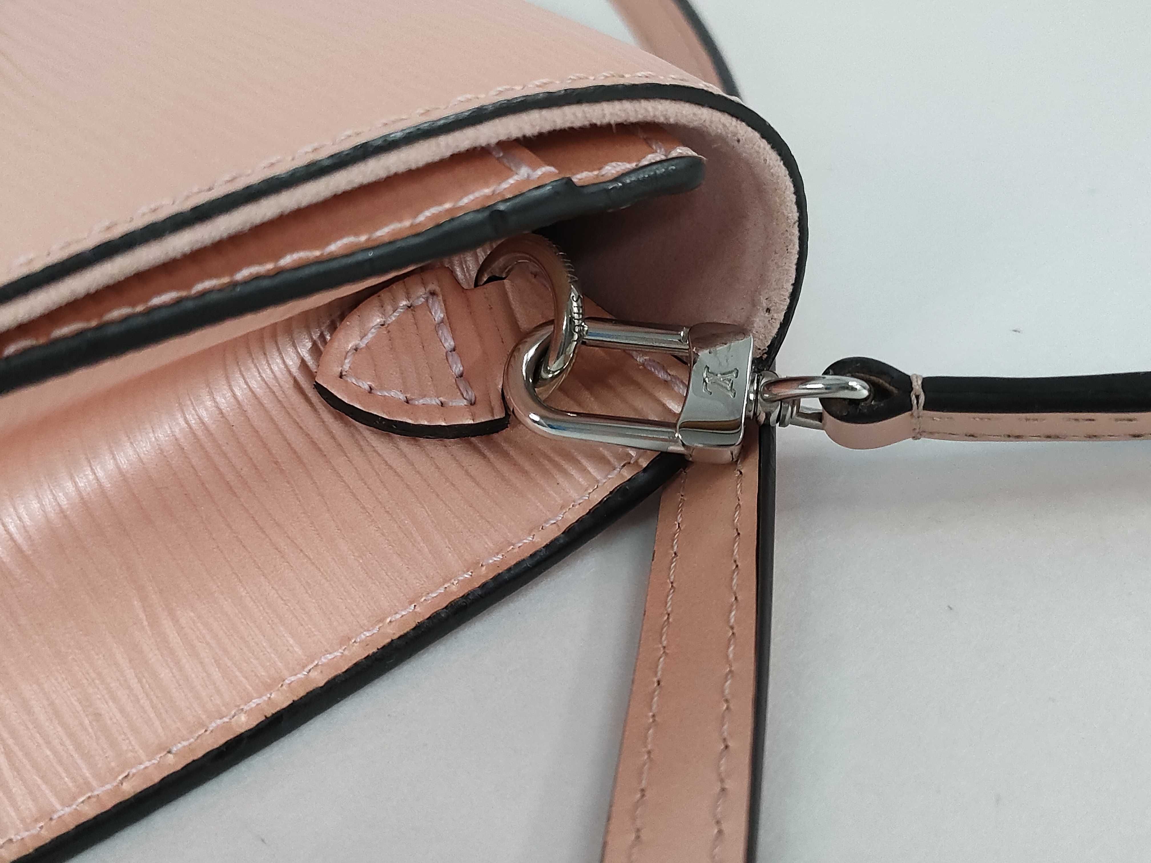 Epi Pochette Louise PM Shoulder Bag — view 5