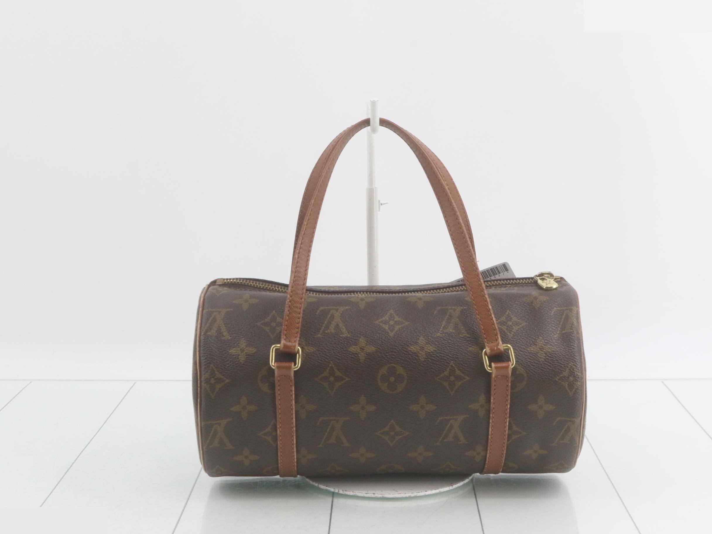 Papillon 26 with pouch — view 2