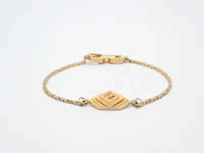 Bracelet, 1980 yen, wrist circumference approximately 17.5 cm