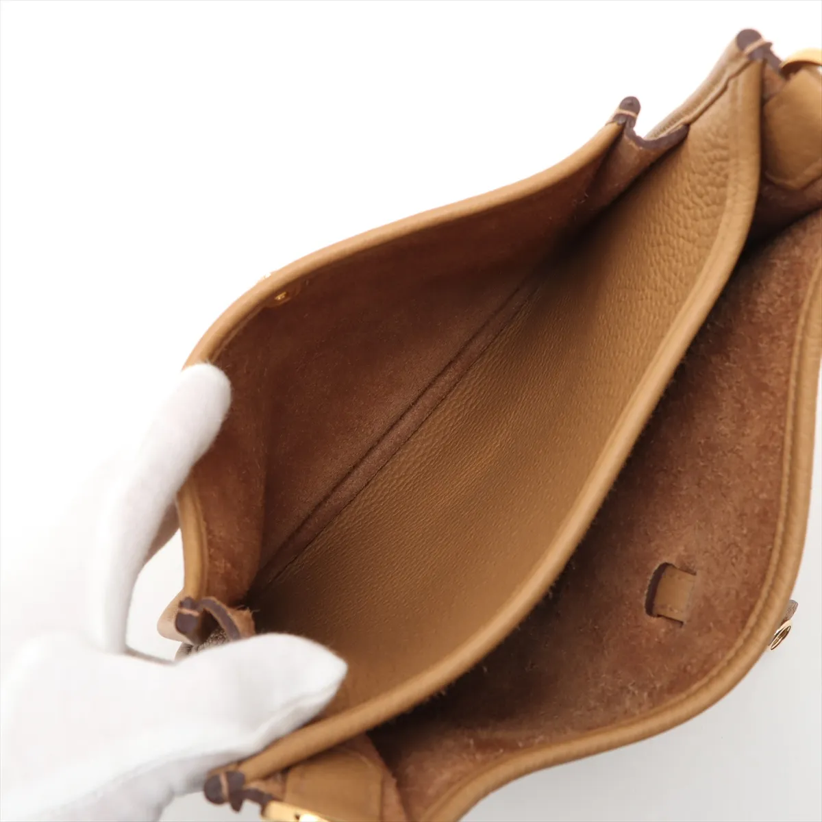 Evelyn 3 23 Taurillon Clemence Natural Gold Hardware G:2026 — view 7