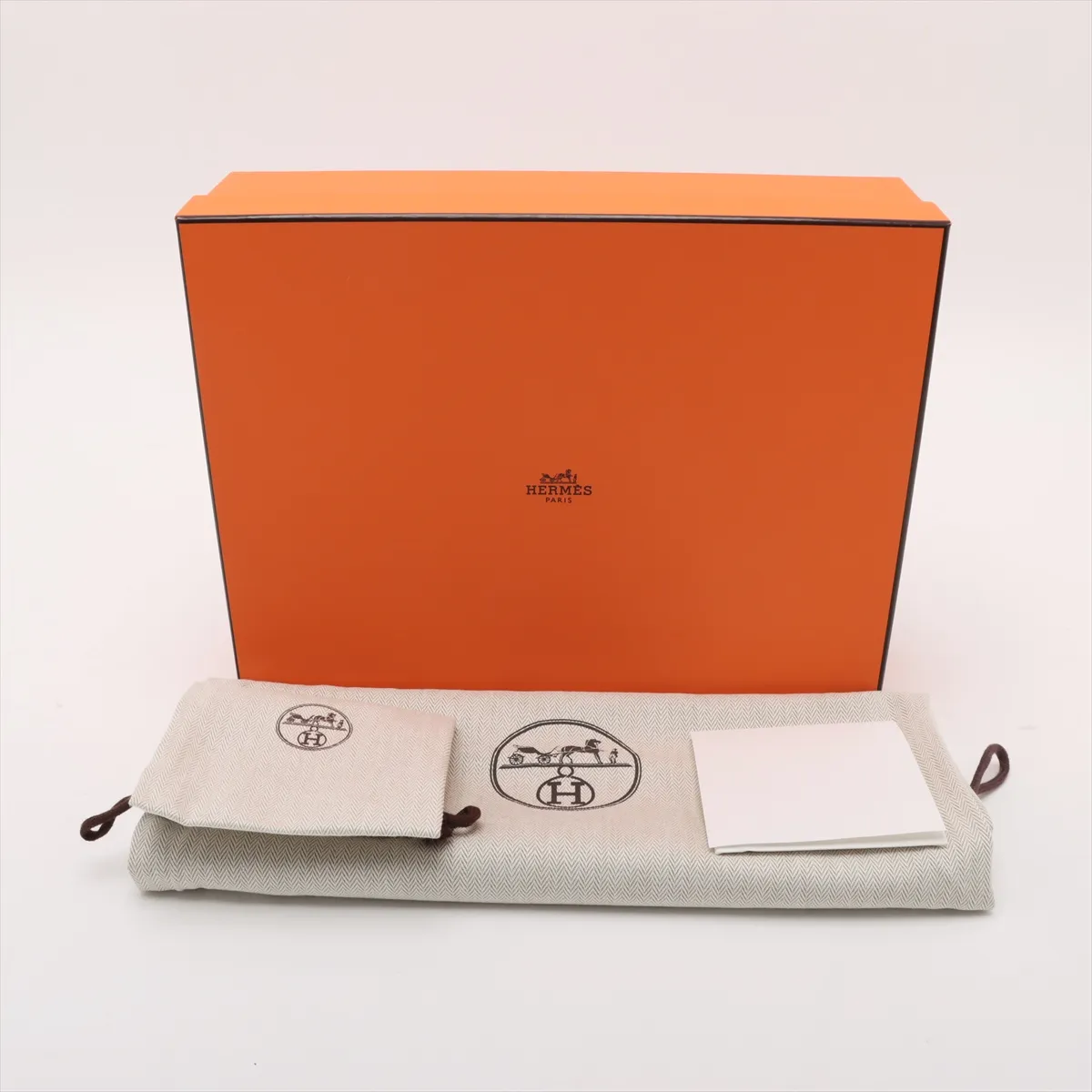 Evelyn 3 23 Taurillon Clemence Natural Gold Hardware G:2026 — view 9
