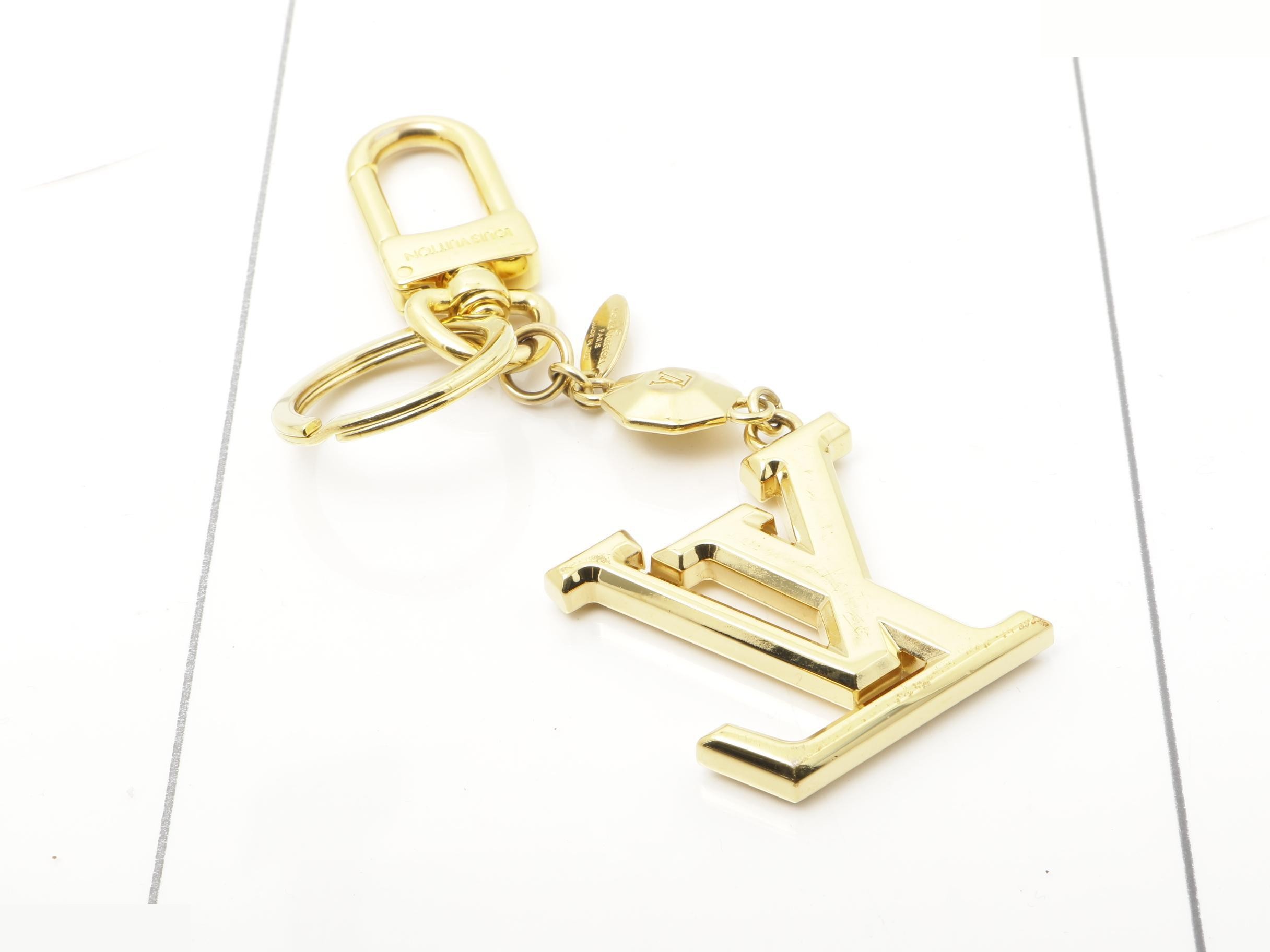 charm — view 2
