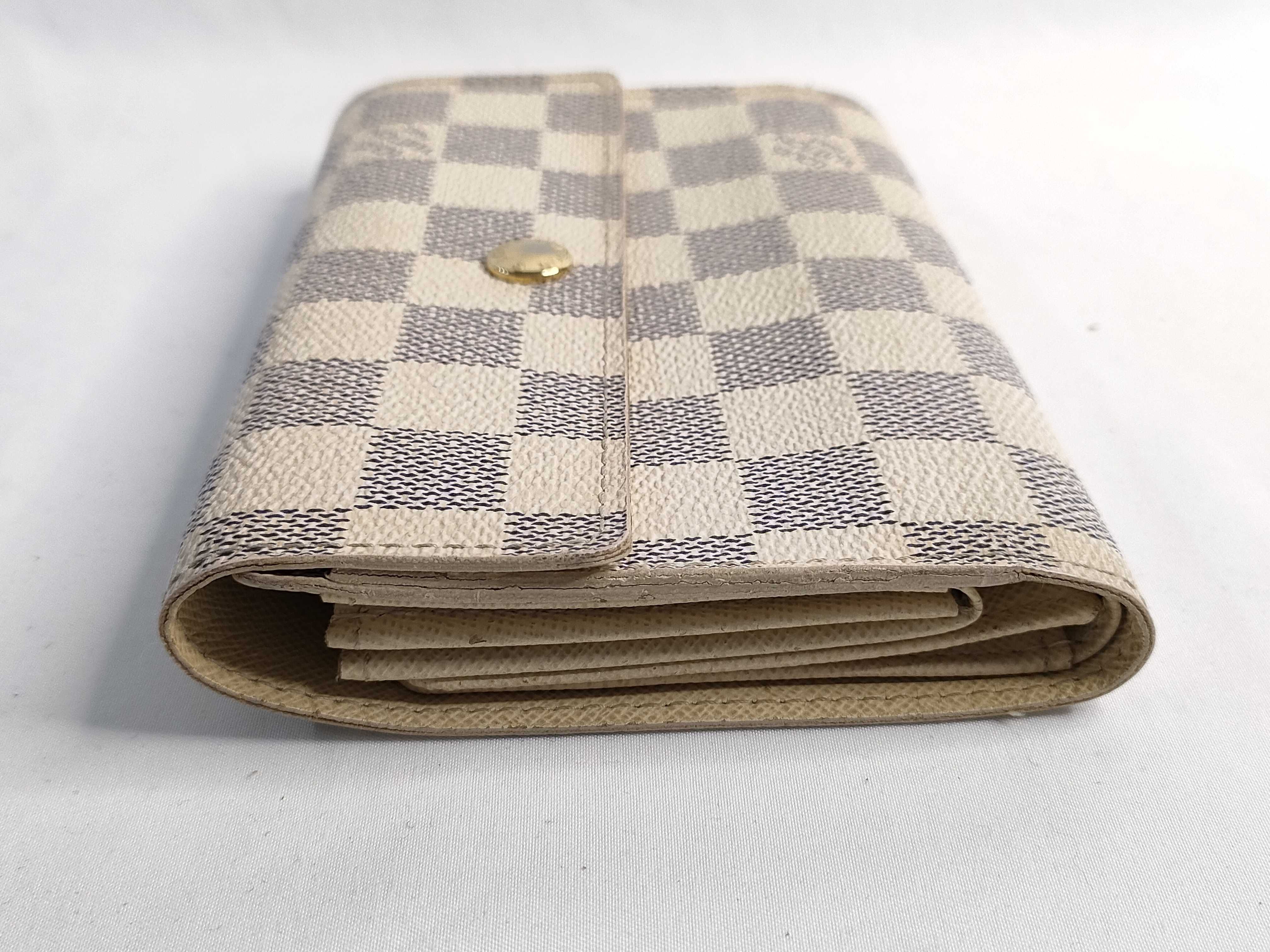 Damier Azur Louis Vuitton Damier Wallet — view 5