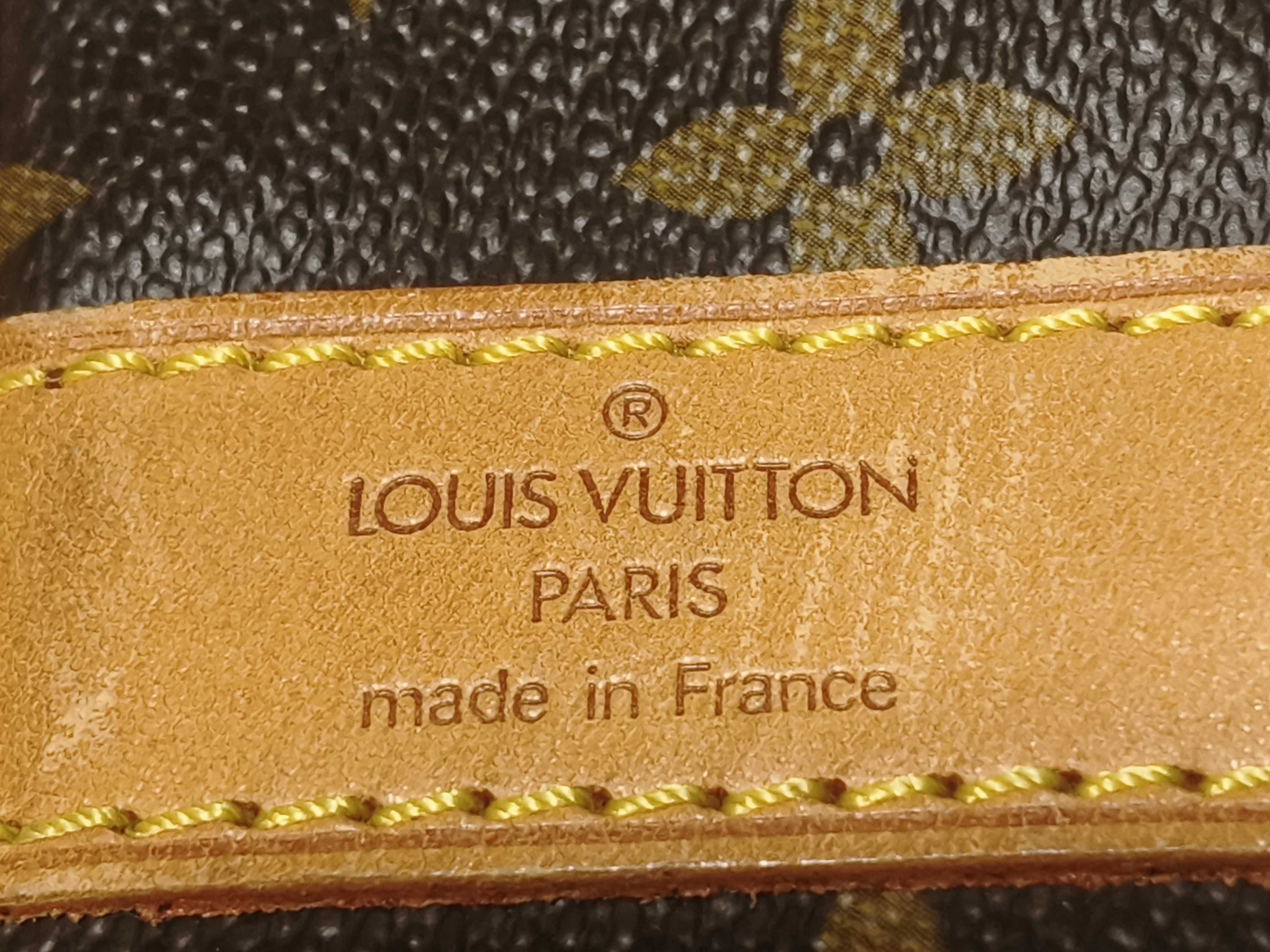 Monogram LV Keepall Bandoulière Boston Bag — view 11