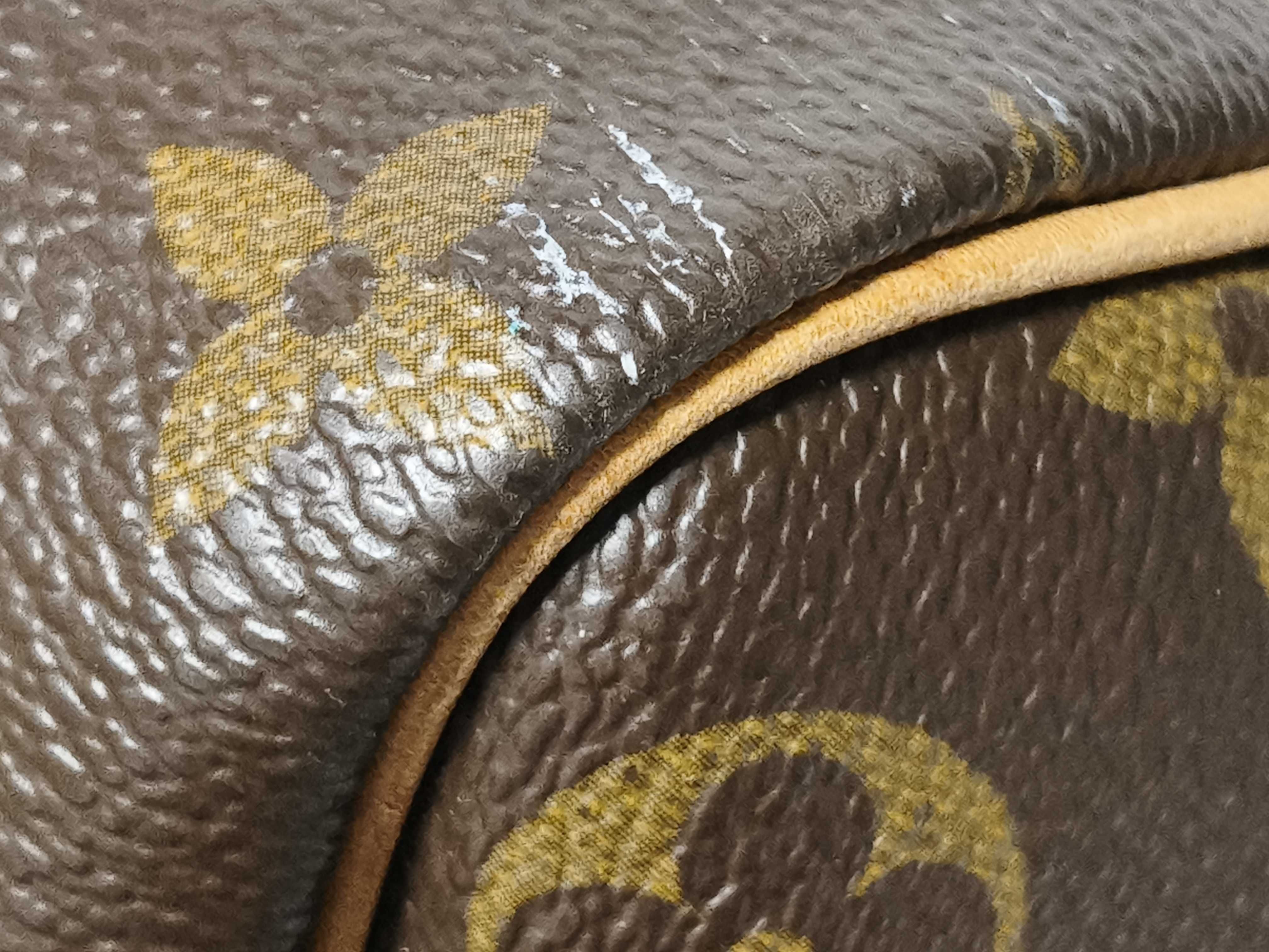 Monogram LV Keepall Bandoulière Boston Bag — view 7