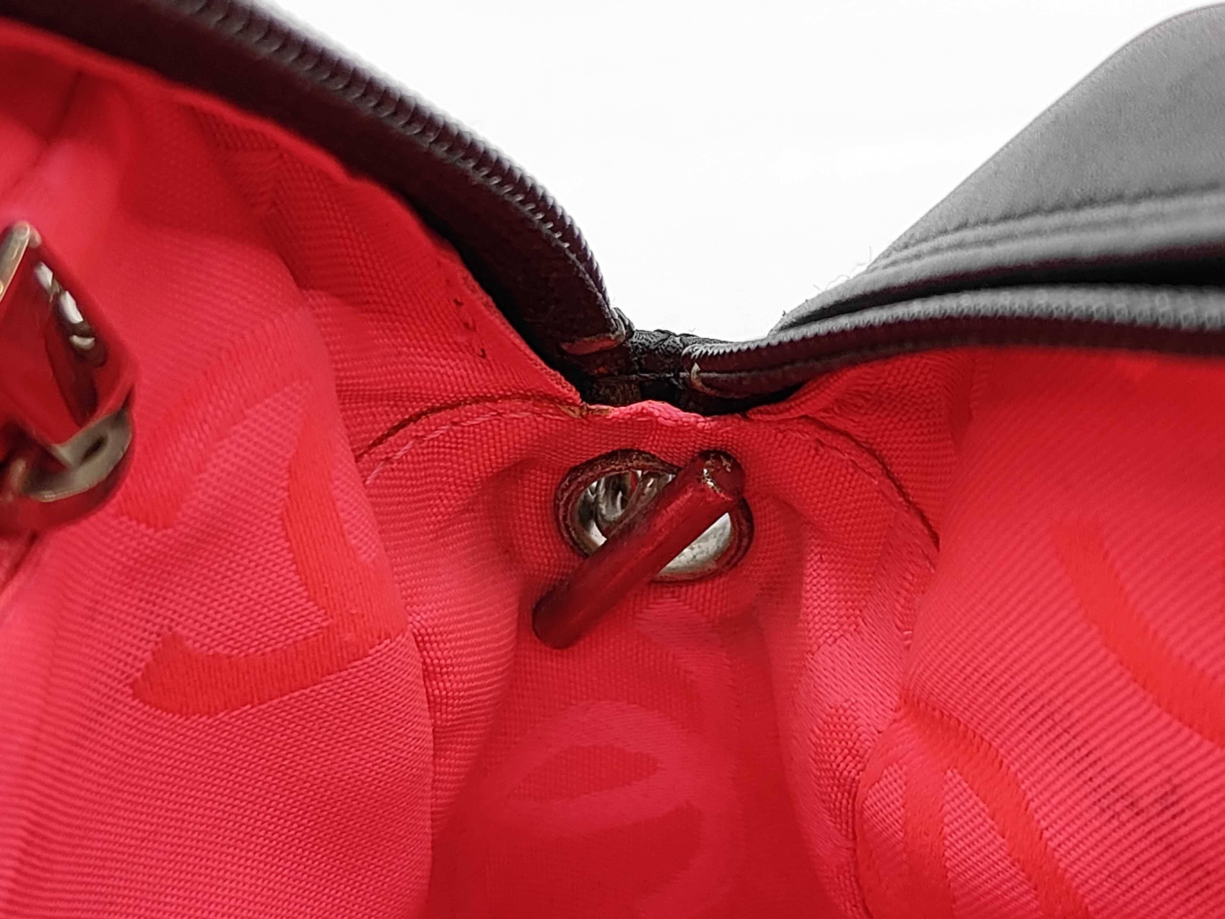 Cambon Line Turnlock Black Shoulder Bag (Serial Number 9) — view 9