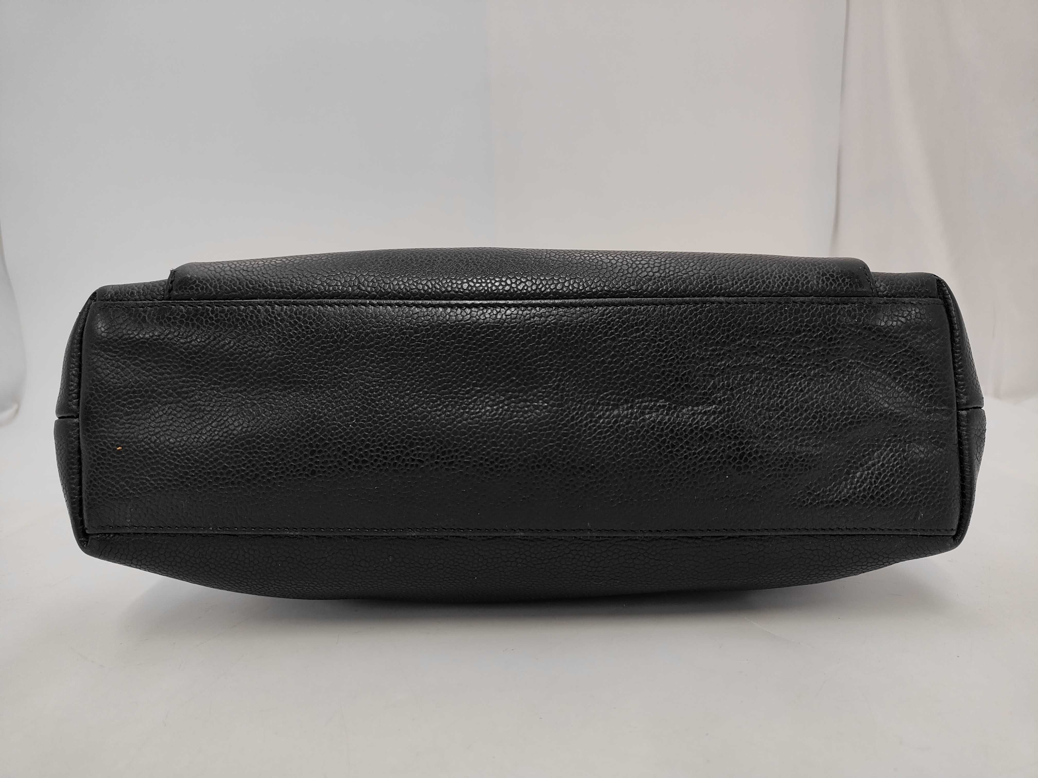 Caviar Skin Chain Tote Black Shoulder Bag — view 3
