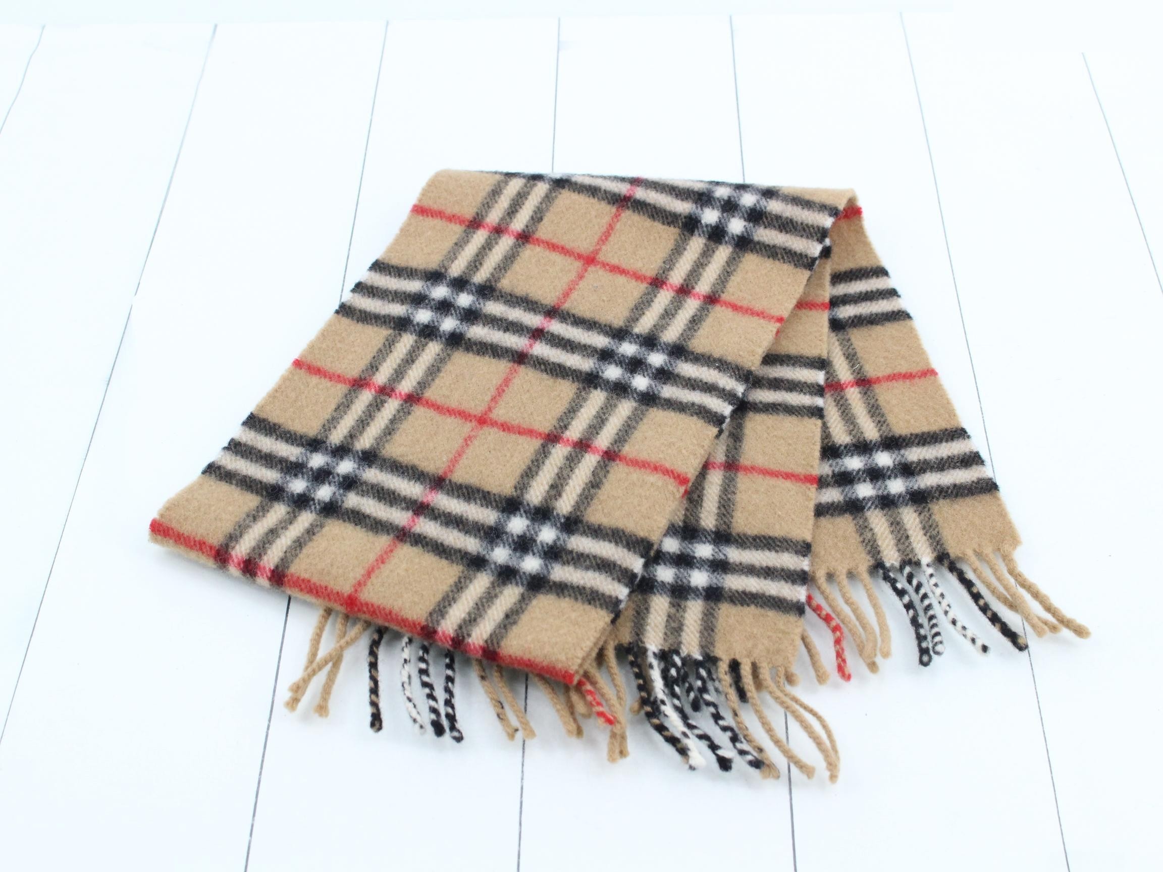 Other lines: Small items, accessories, and scarves — view 3