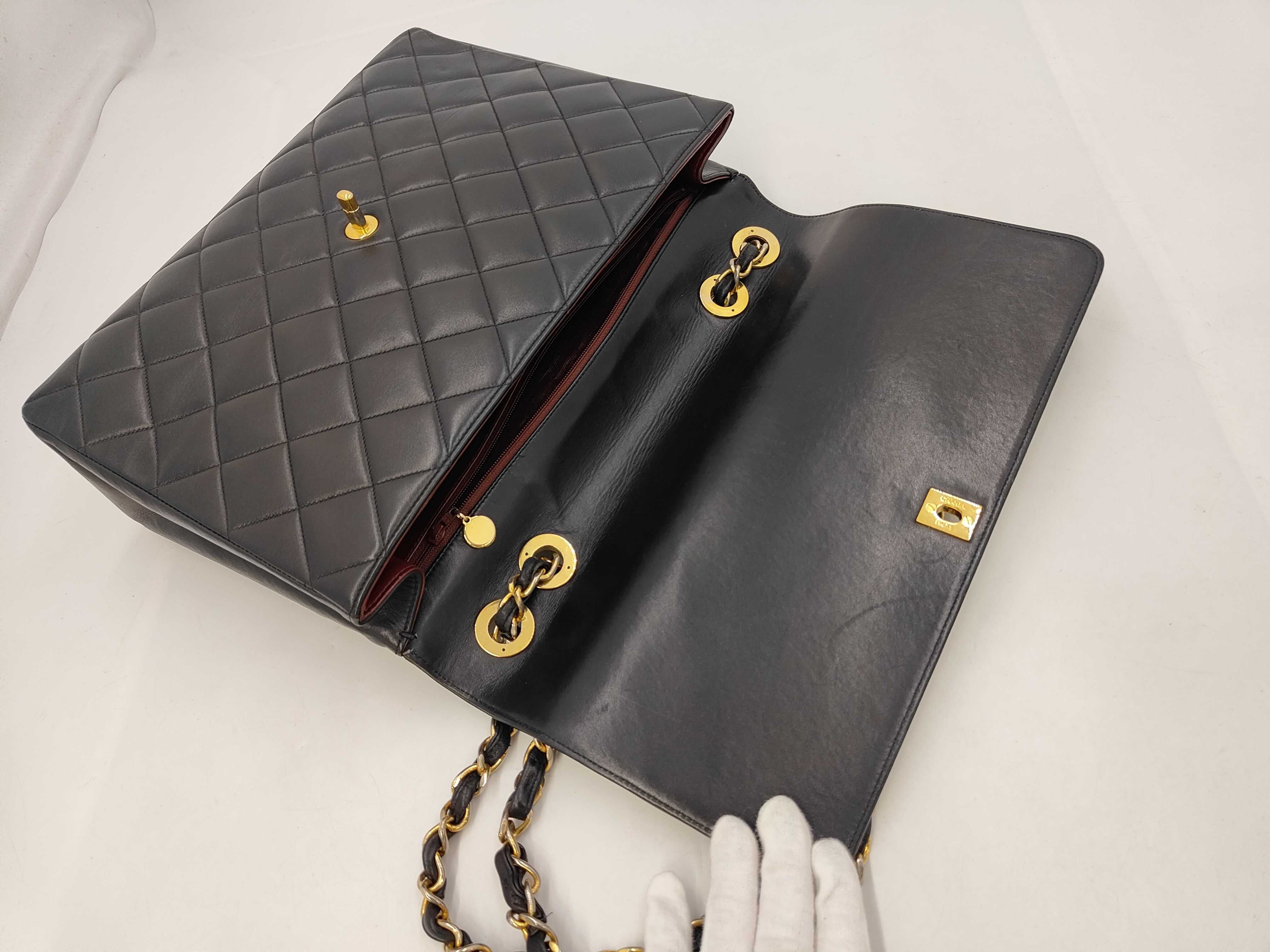 Matelassé Large Coco Gold Hardware Chain Shoulder Bag — view 8