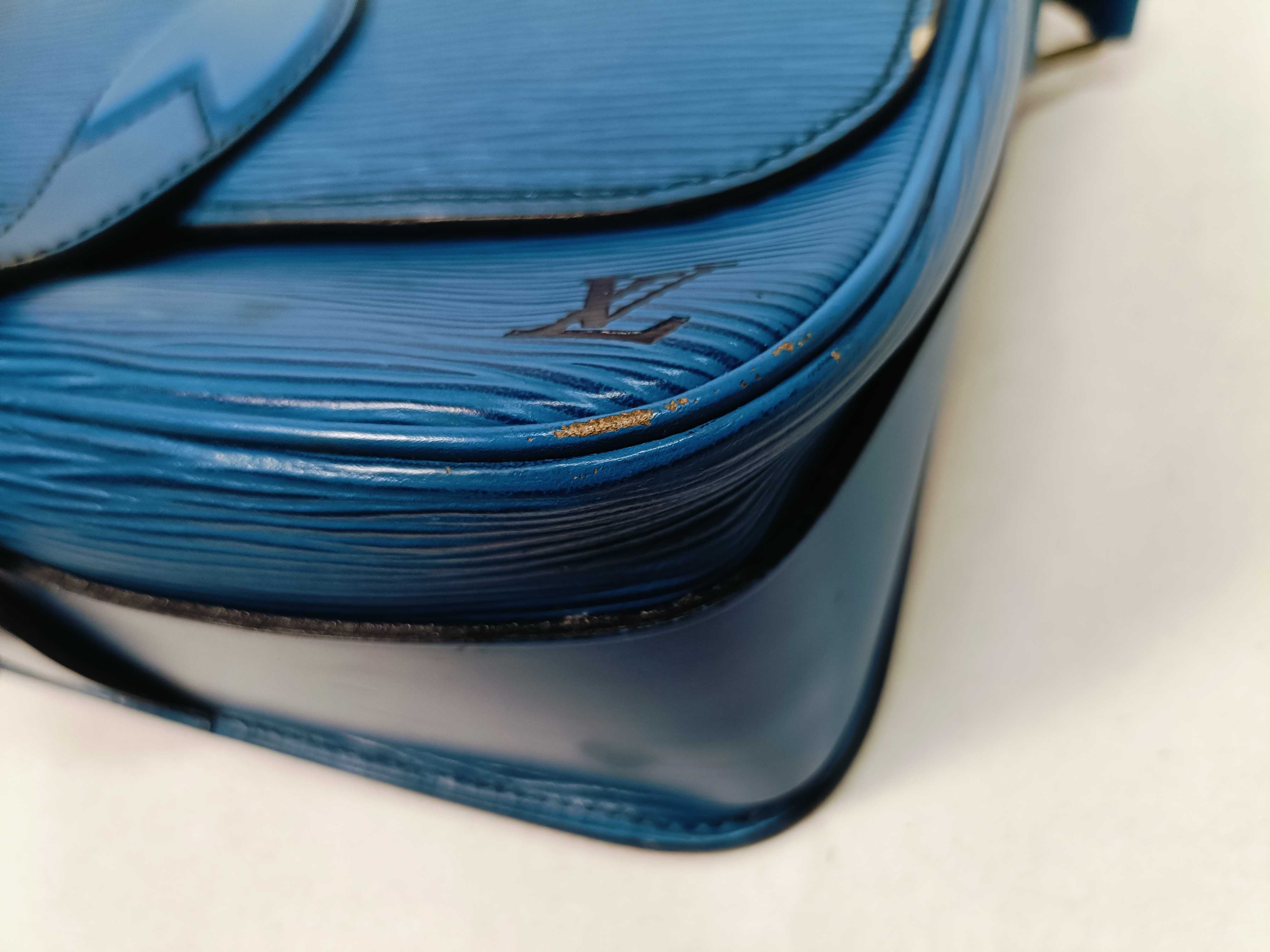 Epi Cartouchiere Shoulder Bag Blue M52245 MI0960 Shoulder Bag — view 6