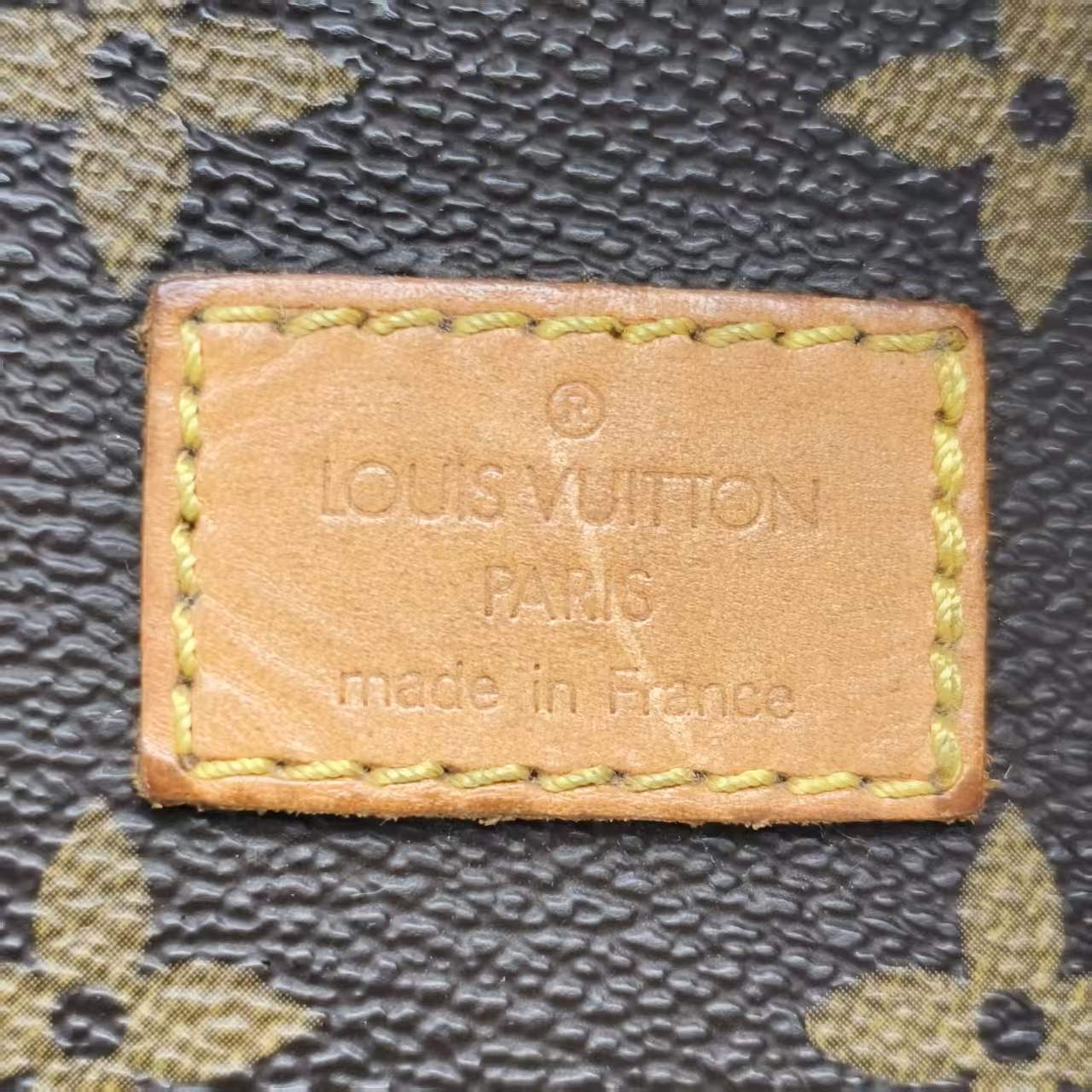【*Shipped from: China*】LOUIS VUITTON Saumur PU Shoulder Bag — view 10